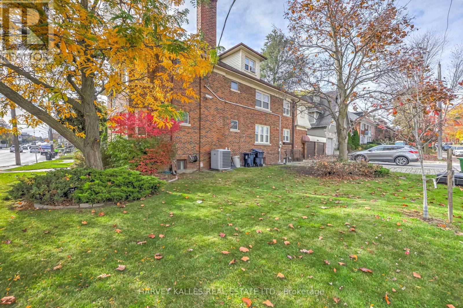 Upper#3 - 1200 Avenue Road, Toronto, Ontario  M5N 2G1 - Photo 12 - C12148117