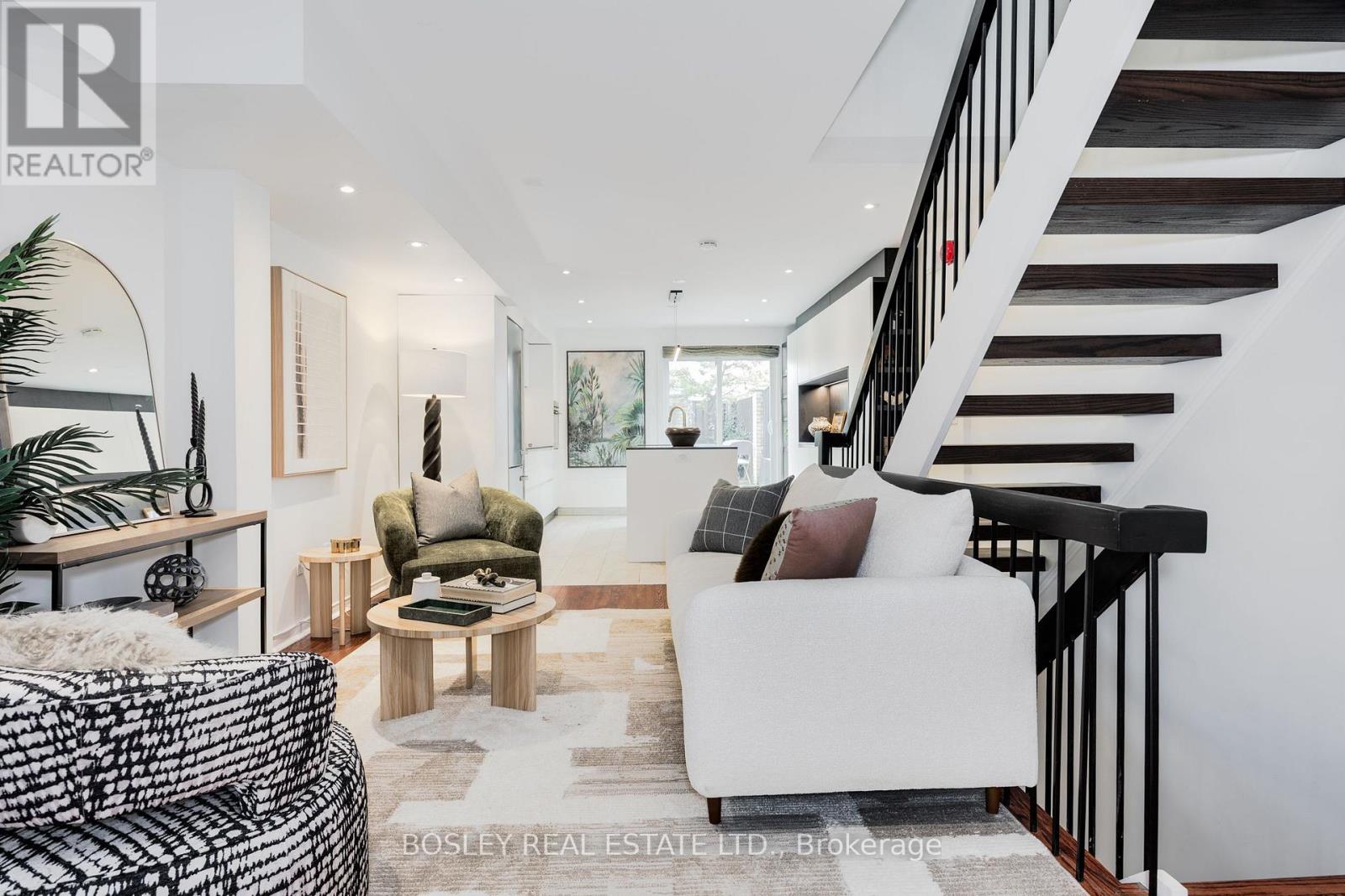 Property at 10 - 95 SUMMERHILL AVENUE image 2