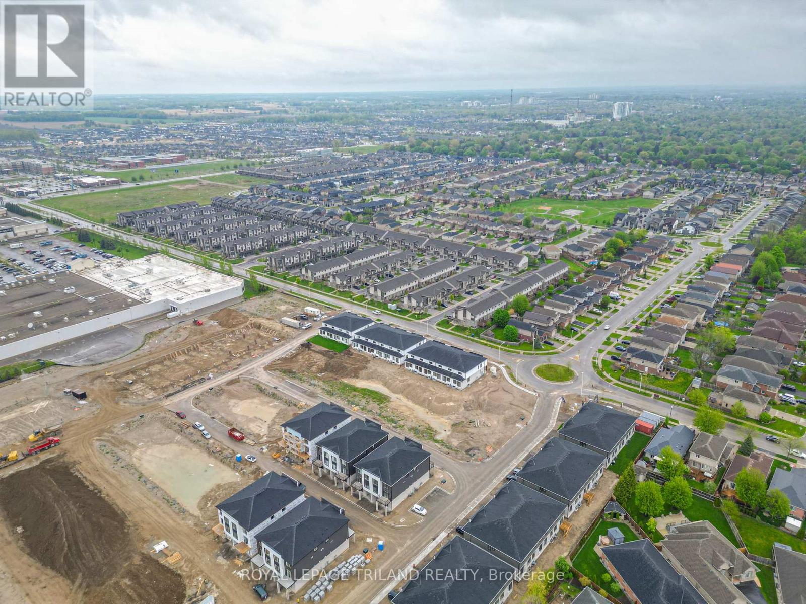 790 Banyan Lane, London North (North E), Ontario  N6G 0A6 - Photo 41 - X12059168