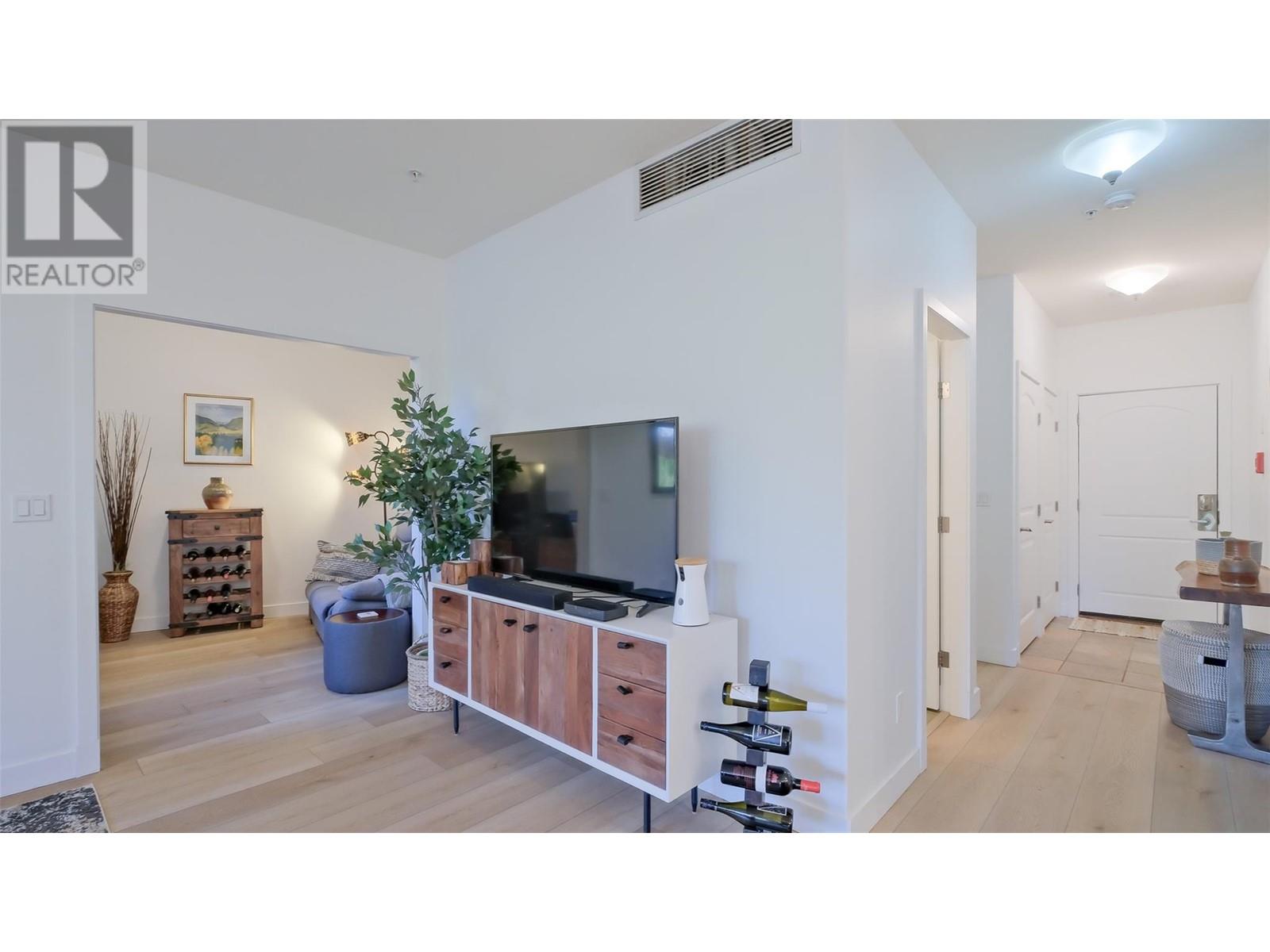 4042 Pritchard Drive Unit# 2102, West Kelowna, BC V4T3E4