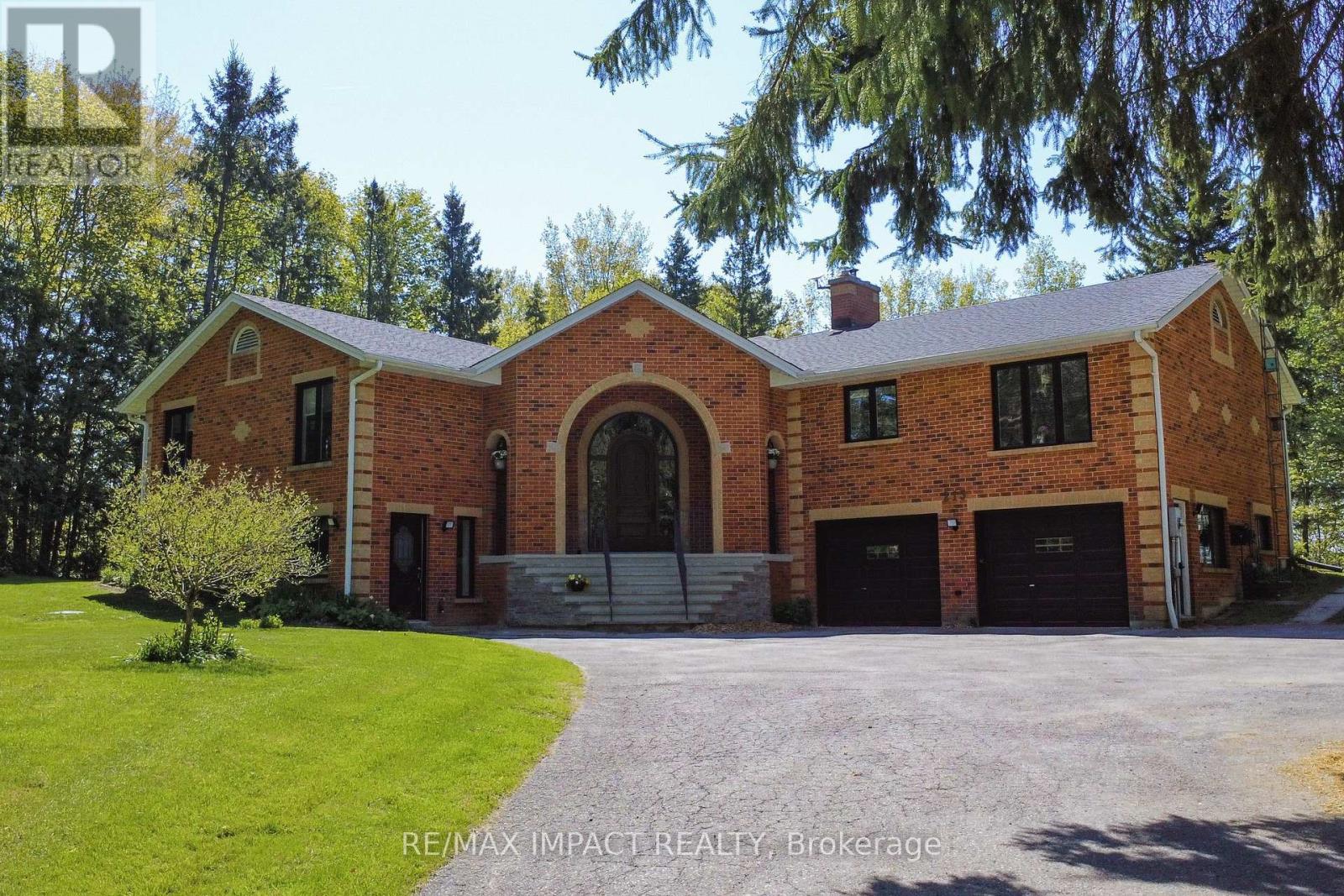 Property at 215 RAGLAN ROAD W image 1