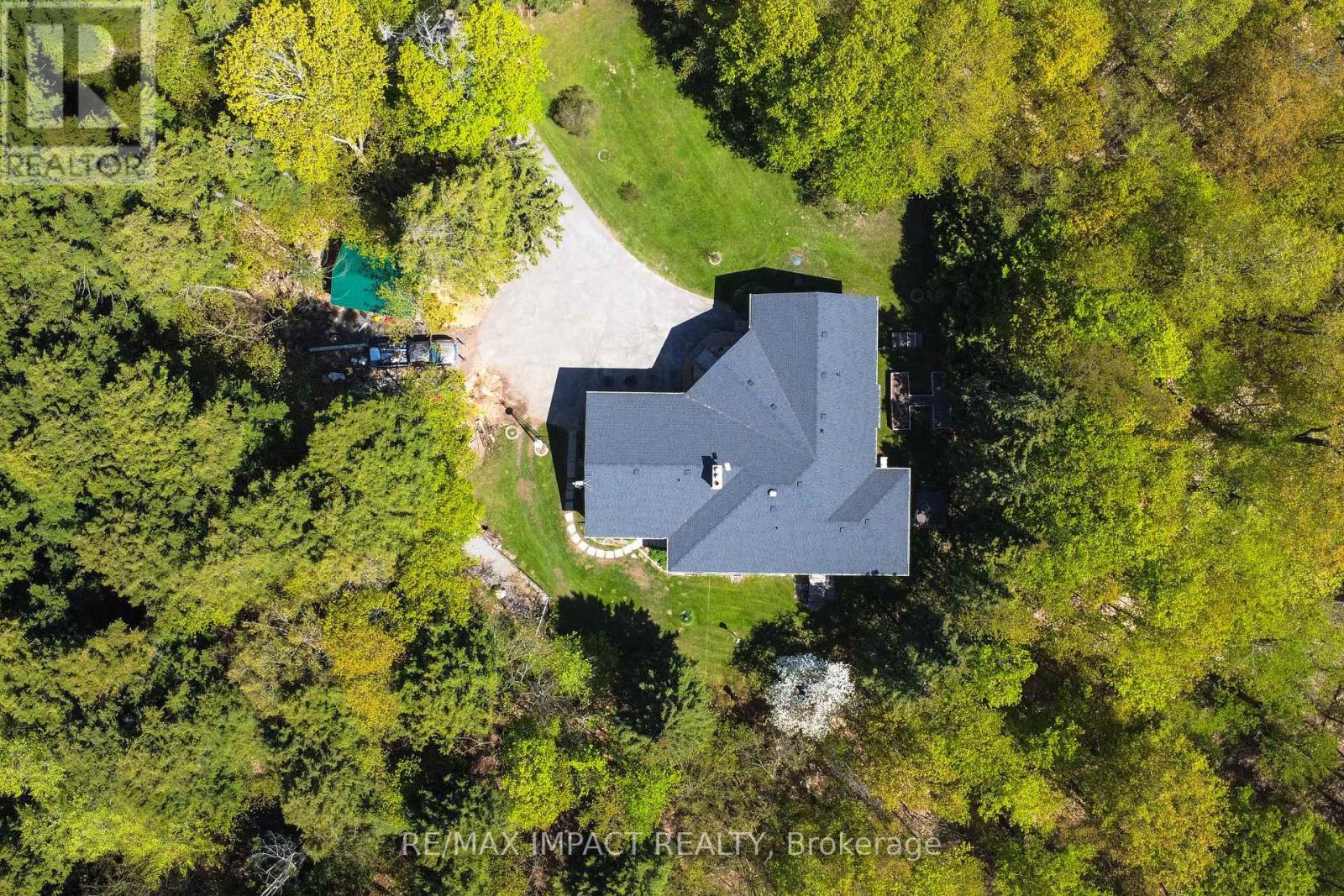 Property at 215 RAGLAN ROAD W image 3