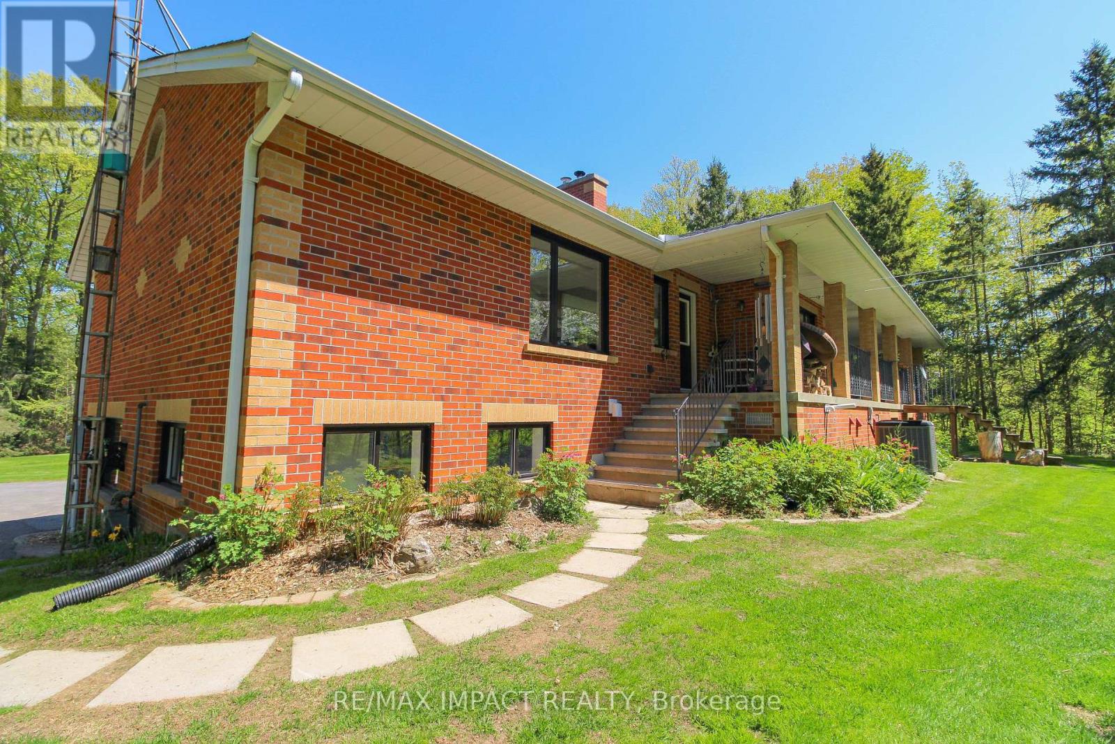215 Raglan Road W, Oshawa, Ontario  L1H 0N5 - Photo 40 - E12148198