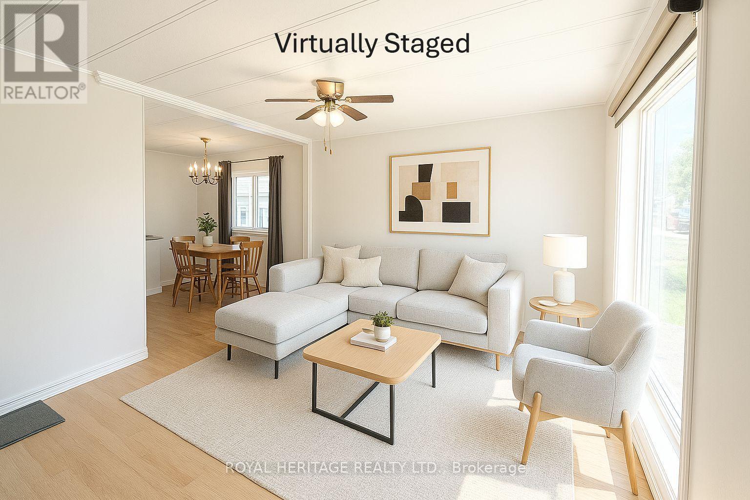19 Park Street, Kawartha Lakes (Fenelon), Ontario  K9V 4R1 - Photo 4 - X12148165