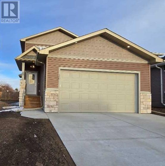 30 Clover Crescent, Beiseker, Alberta  T0M 0G0 - Photo 38 - A2199209