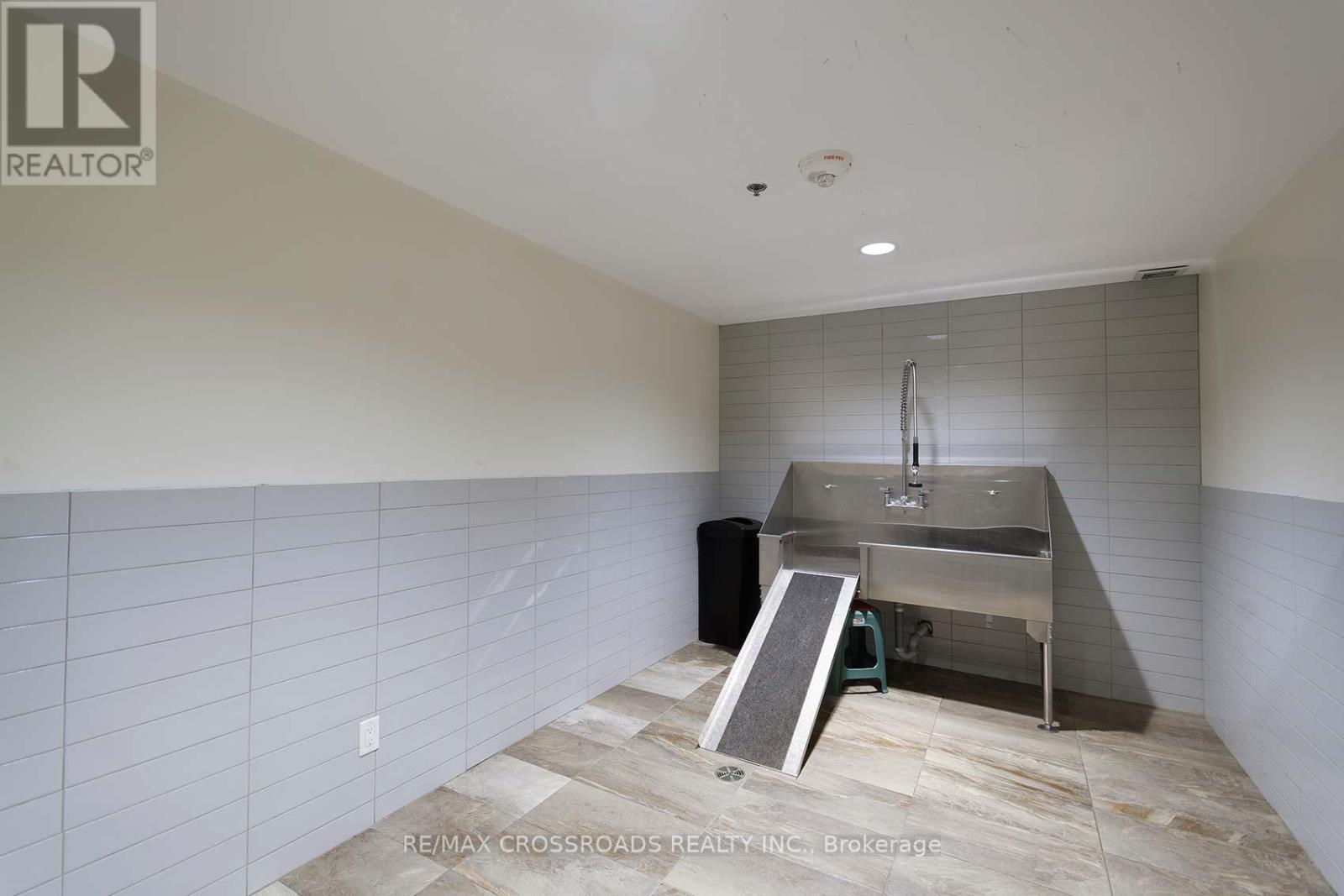 206 - 65 Yorkland Boulevard, Brampton, Ontario  L6P 4M5 - Photo 30 - W12147890