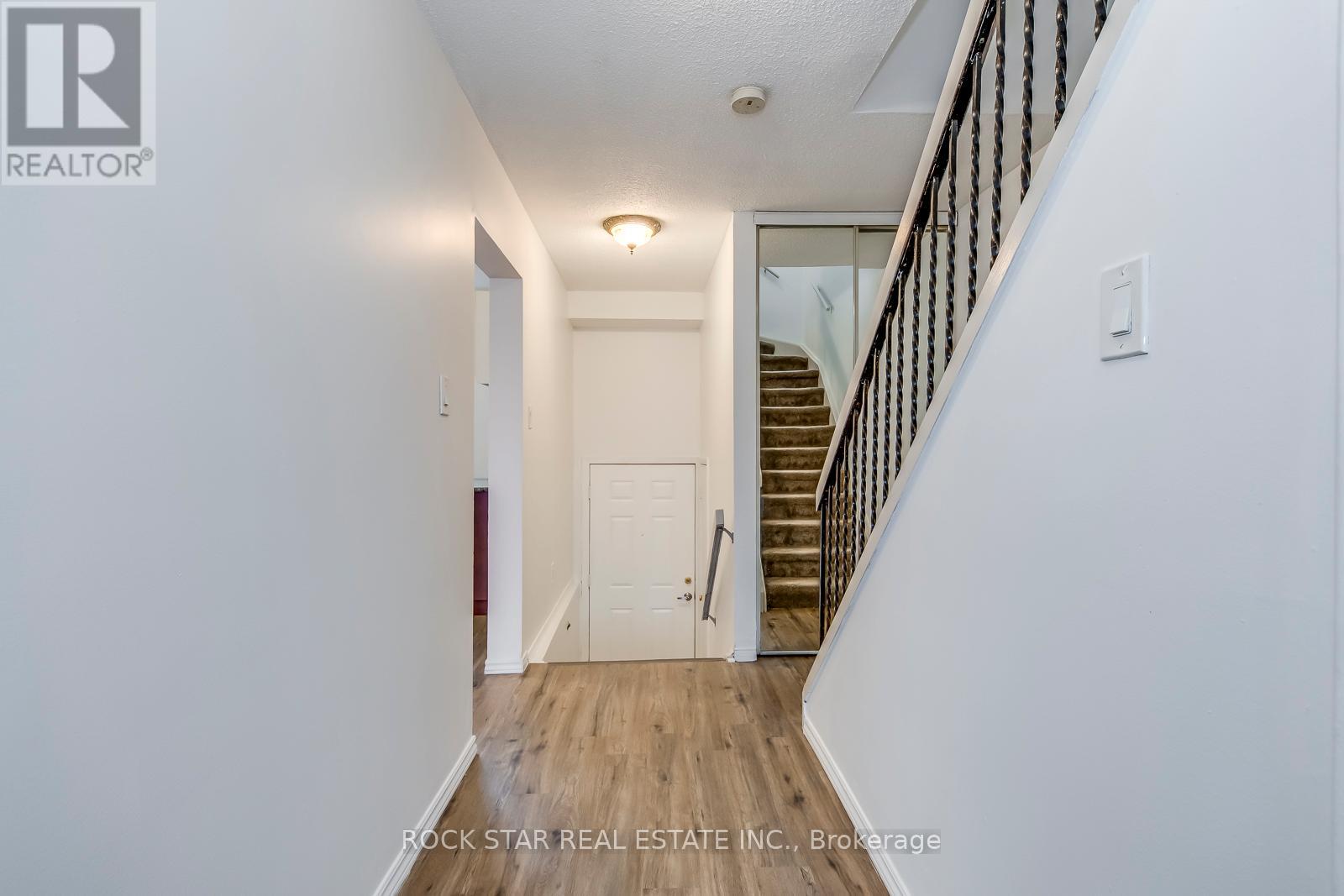 Property at 69 - 5 MOREGATE CRESCENT image 5