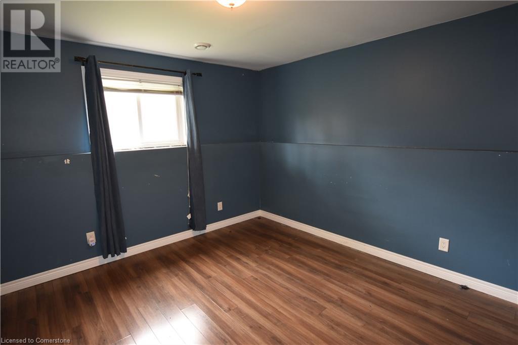 3 Elgin Street S, Thorold, Ontario  L2V 3B3 - Photo 12 - 40728325