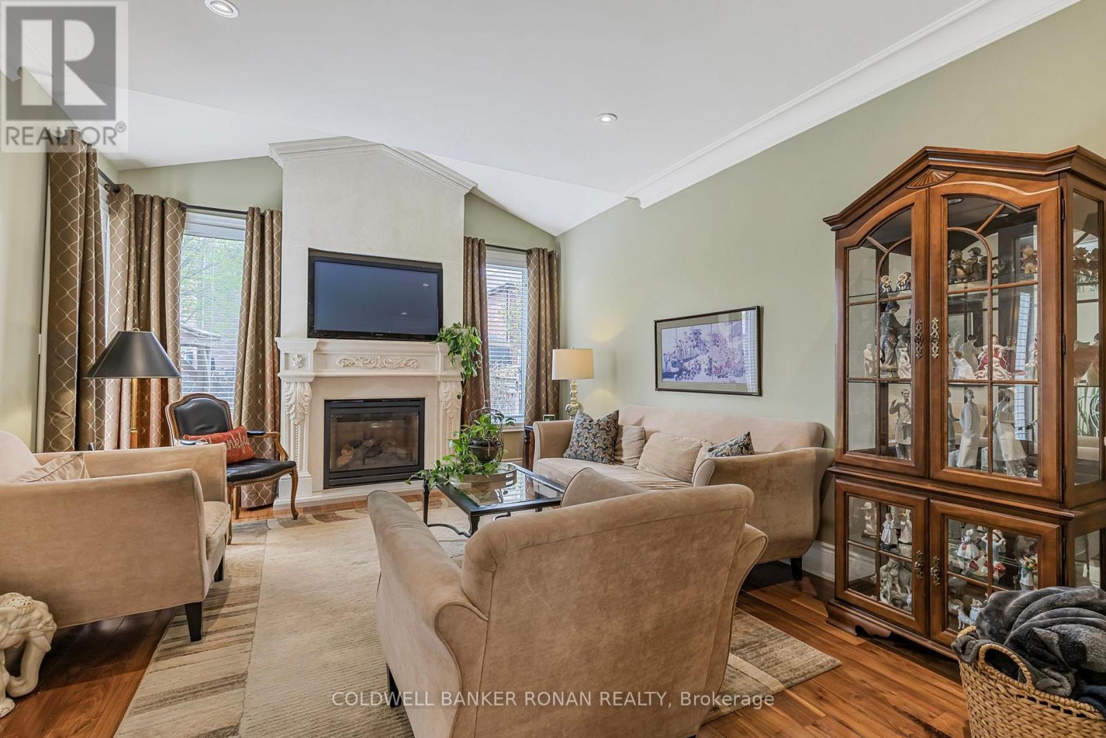 236 King Street S, New Tecumseth, Ontario  L9R 0H6 - Photo 8 - N12148065