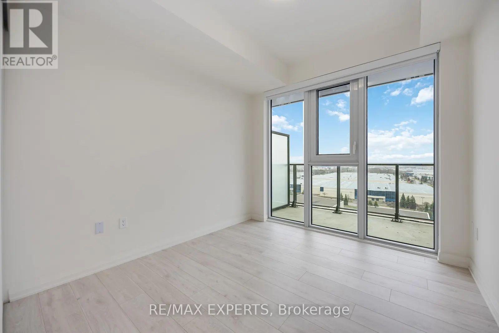 902 - 9000 Jane Street, Vaughan, Ontario  L4K 0M6 - Photo 13 - N12148068