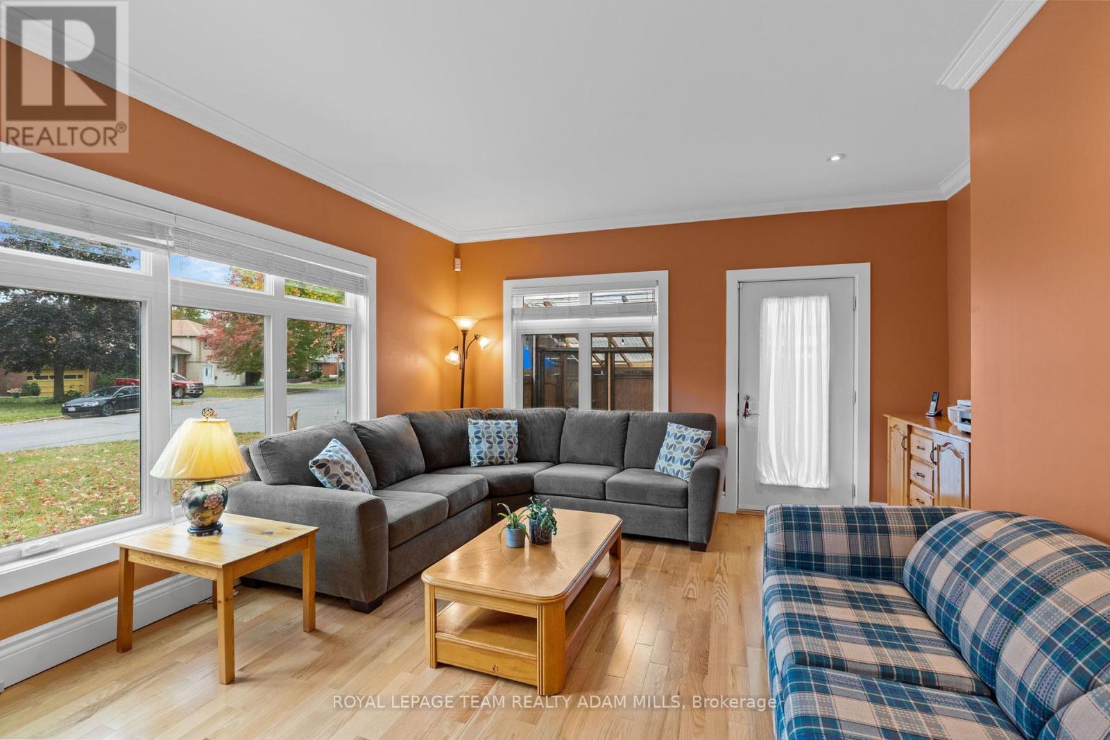 1481 Orchard Avenue, Ottawa, Ontario  K1H 7C5 - Photo 15 - X12148210