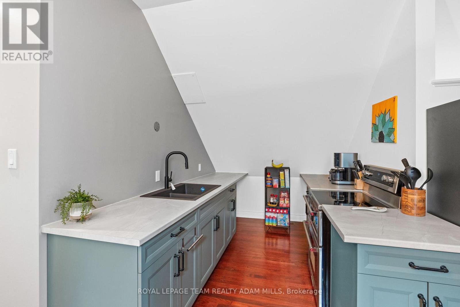 1481 Orchard Avenue, Ottawa, Ontario  K1H 7C5 - Photo 21 - X12148210