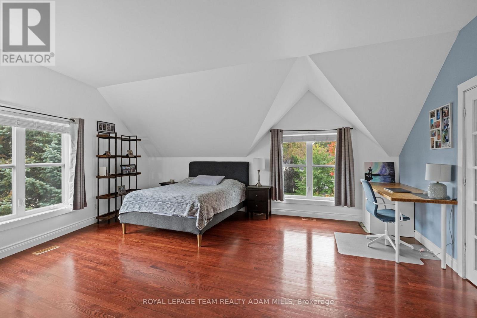 1481 Orchard Avenue, Ottawa, Ontario  K1H 7C5 - Photo 24 - X12148210