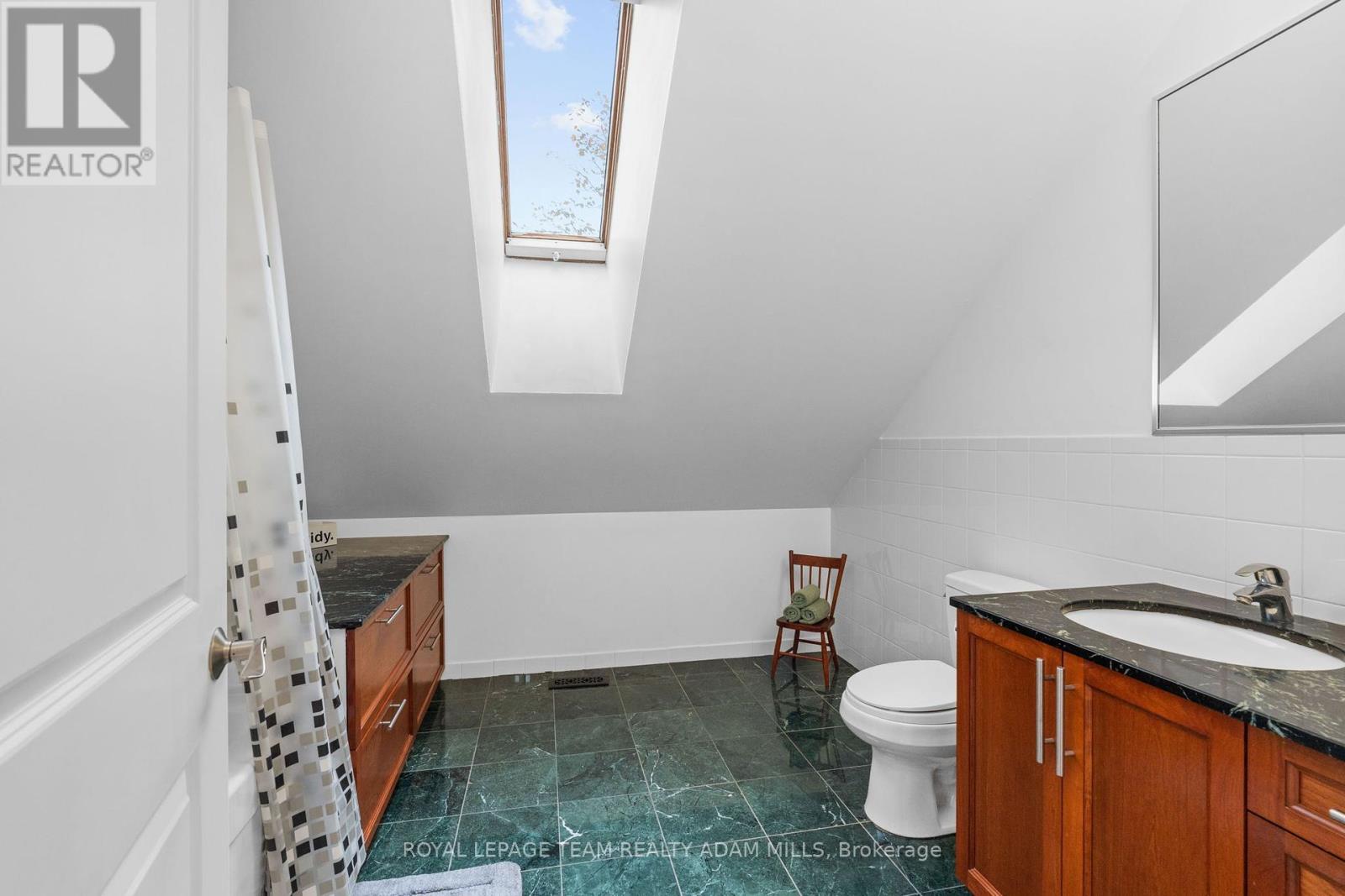 1481 Orchard Avenue, Ottawa, Ontario  K1H 7C5 - Photo 29 - X12148210
