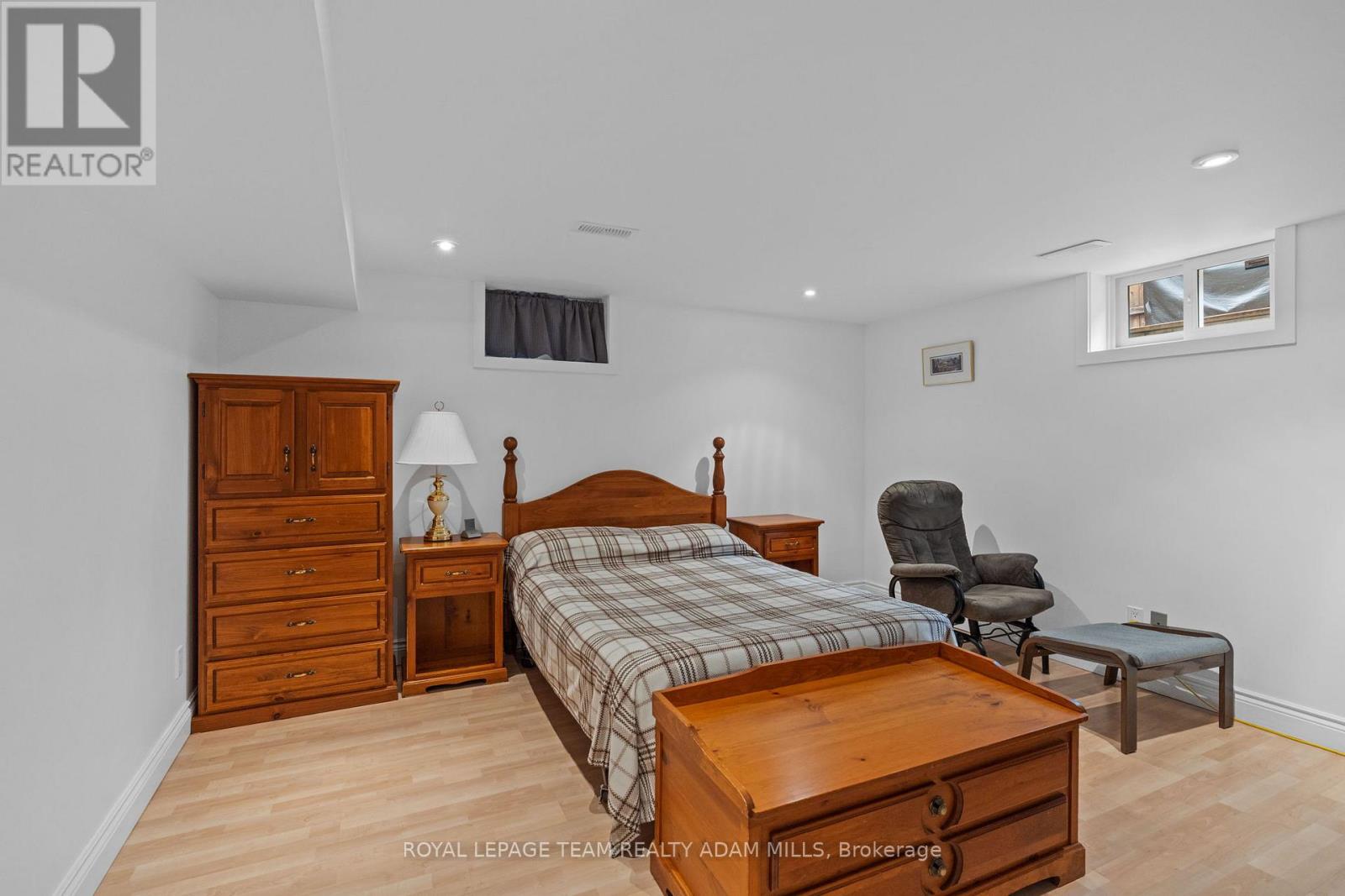 1481 Orchard Avenue, Ottawa, Ontario  K1H 7C5 - Photo 37 - X12148210