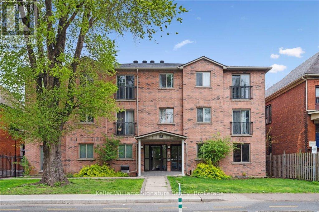 104 - 28 Victoria Avenue N, Hamilton, Ontario  L8L 5E1 - Photo 1 - X12148175