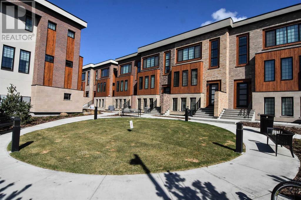 Property at 215, 81 Greenbriar Place NW image 2