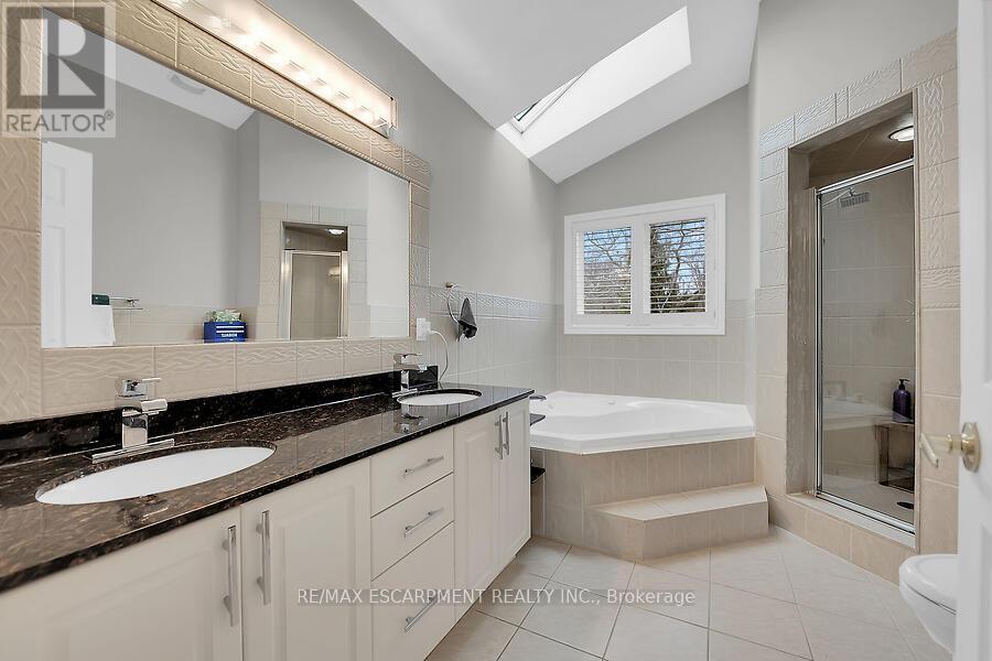 338 Central Avenue, Grimsby, Ontario  L3M 4W7 - Photo 22 - X12147900