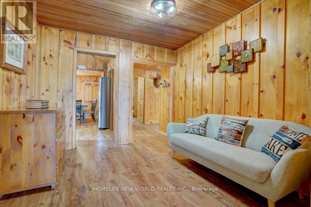 21 Potts Shore Road, Kawartha Lakes (Fenelon Falls), Ontario  K0M 1N0 - Photo 12 - X12147902