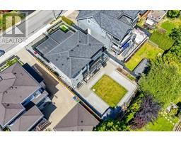 208 Blackman Street, New Westminster, Ca