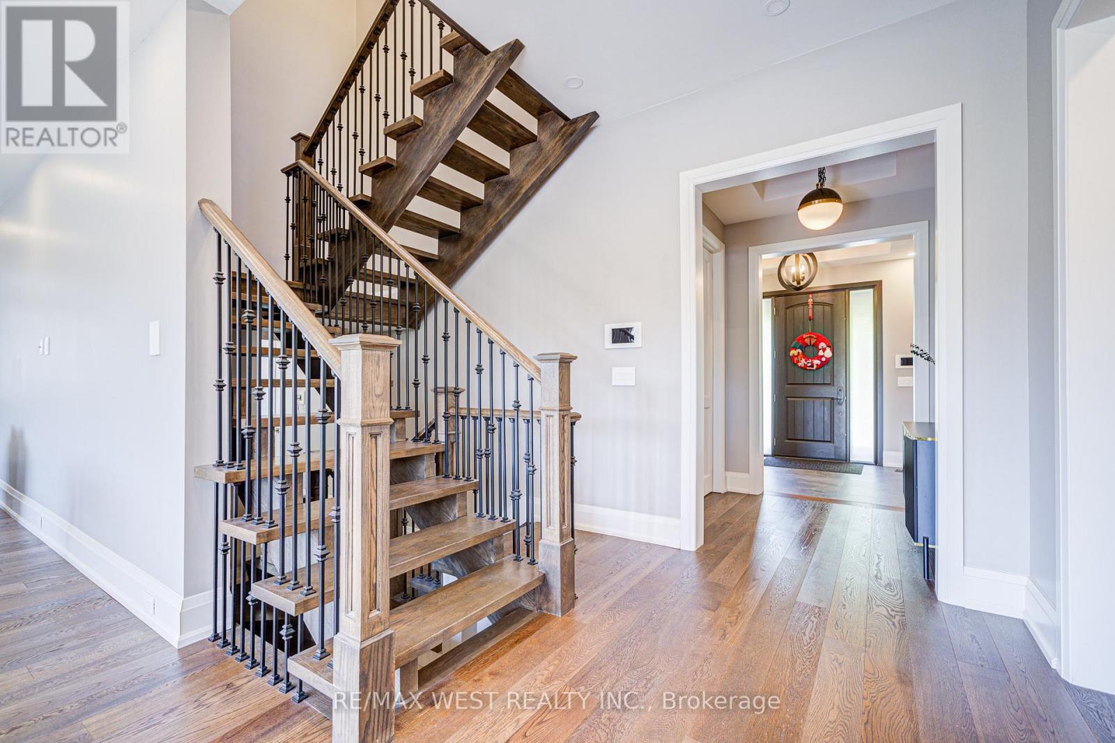 2194 Haygate Crescent, Mississauga, Ontario  L5K 1L5 - Photo 11 - W12147977