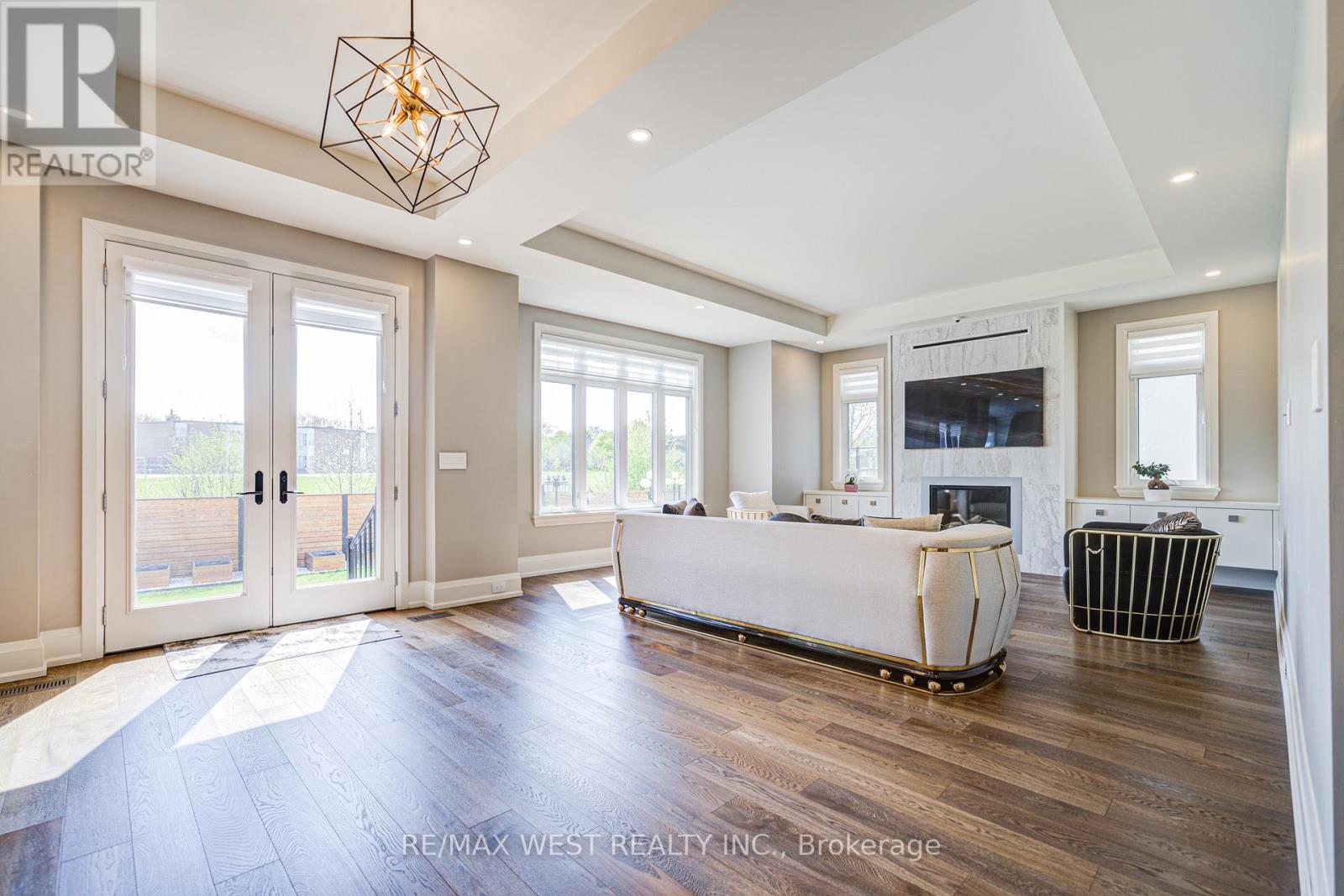 2194 Haygate Crescent, Mississauga, Ontario  L5K 1L5 - Photo 12 - W12147977