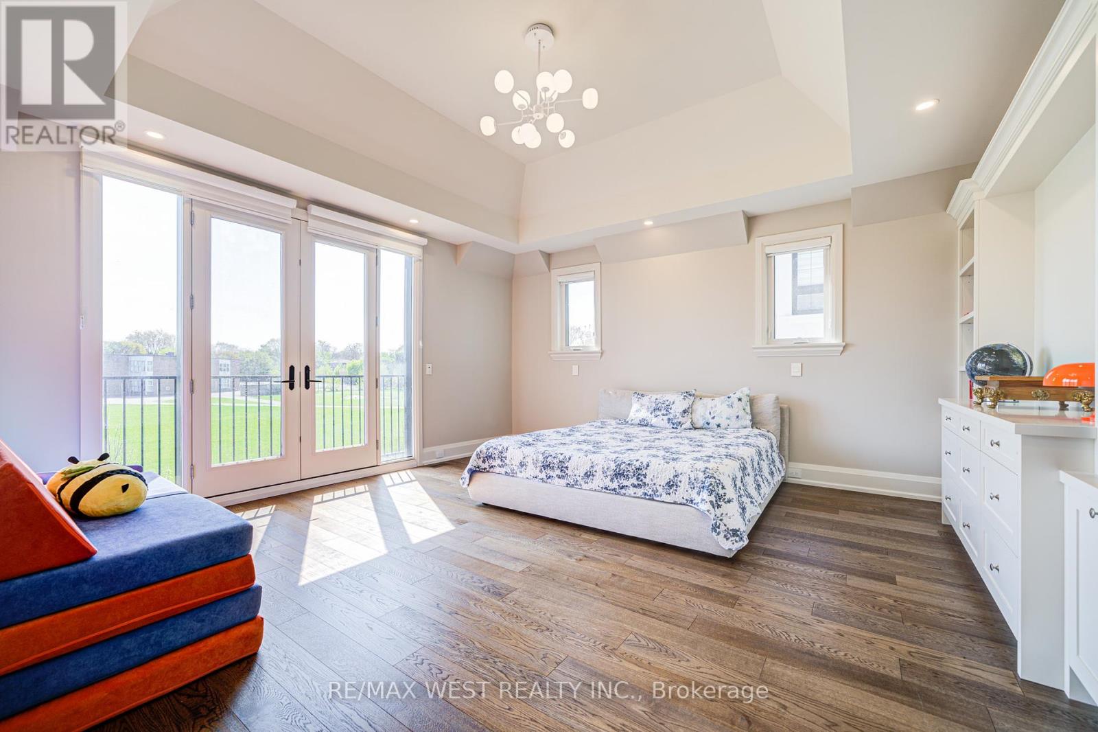 2194 Haygate Crescent, Mississauga, Ontario  L5K 1L5 - Photo 20 - W12147977