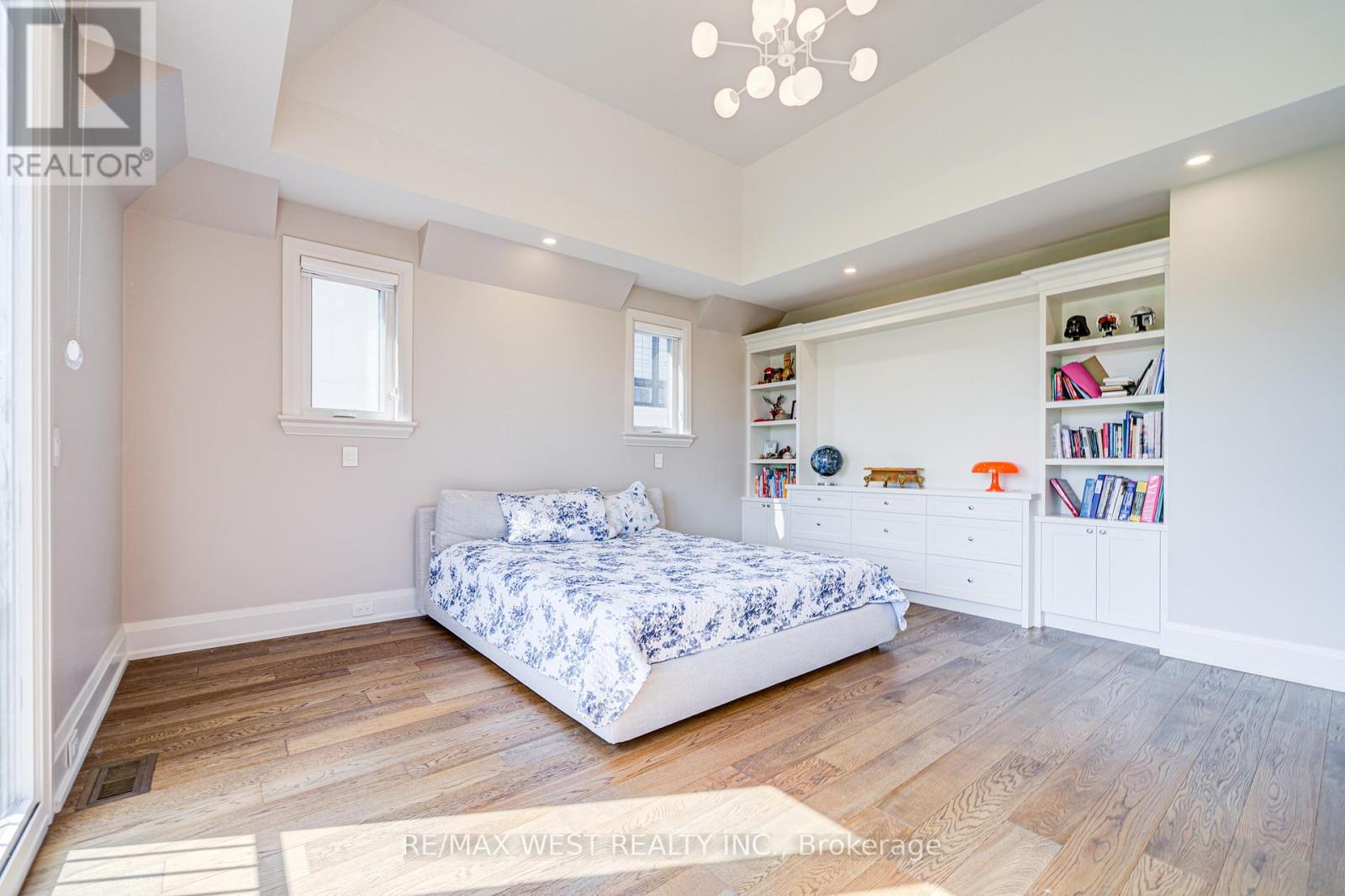 2194 Haygate Crescent, Mississauga, Ontario  L5K 1L5 - Photo 22 - W12147977