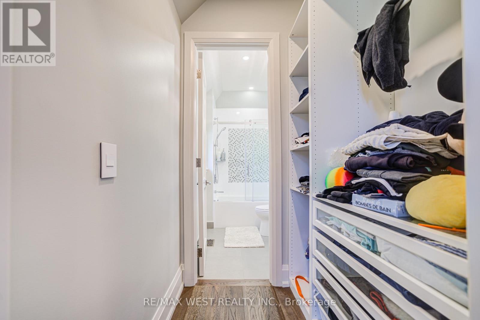 2194 Haygate Crescent, Mississauga, Ontario  L5K 1L5 - Photo 28 - W12147977
