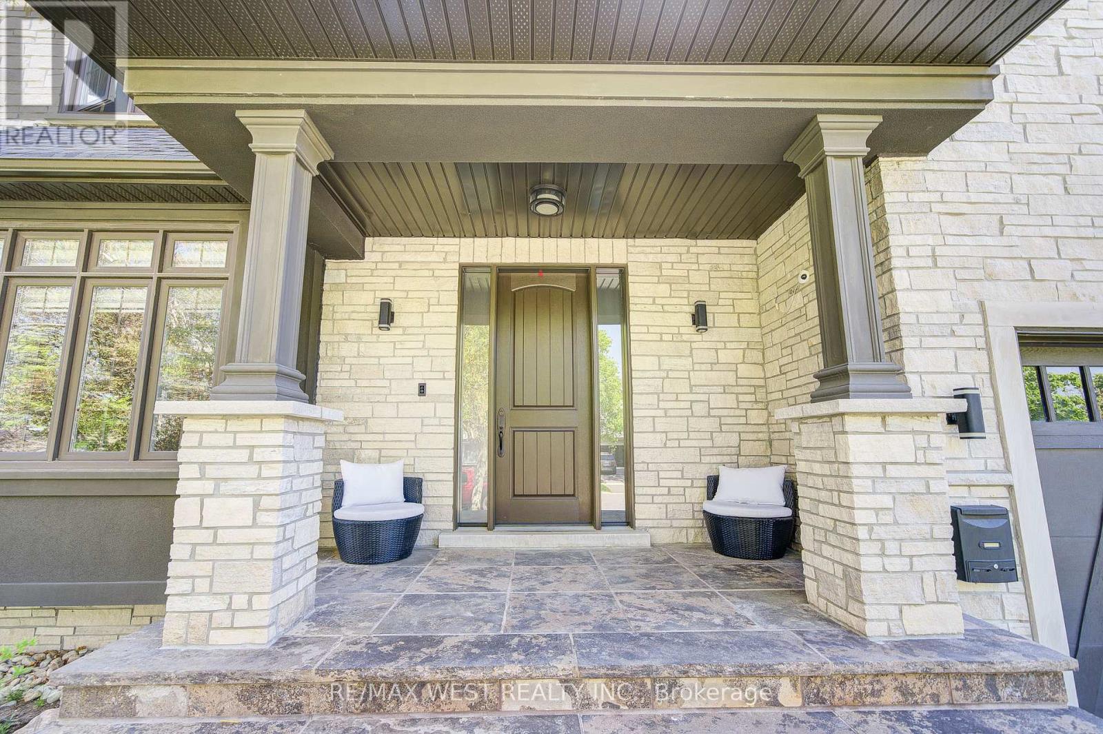 Property at 2194 HAYGATE CRESCENT image 3