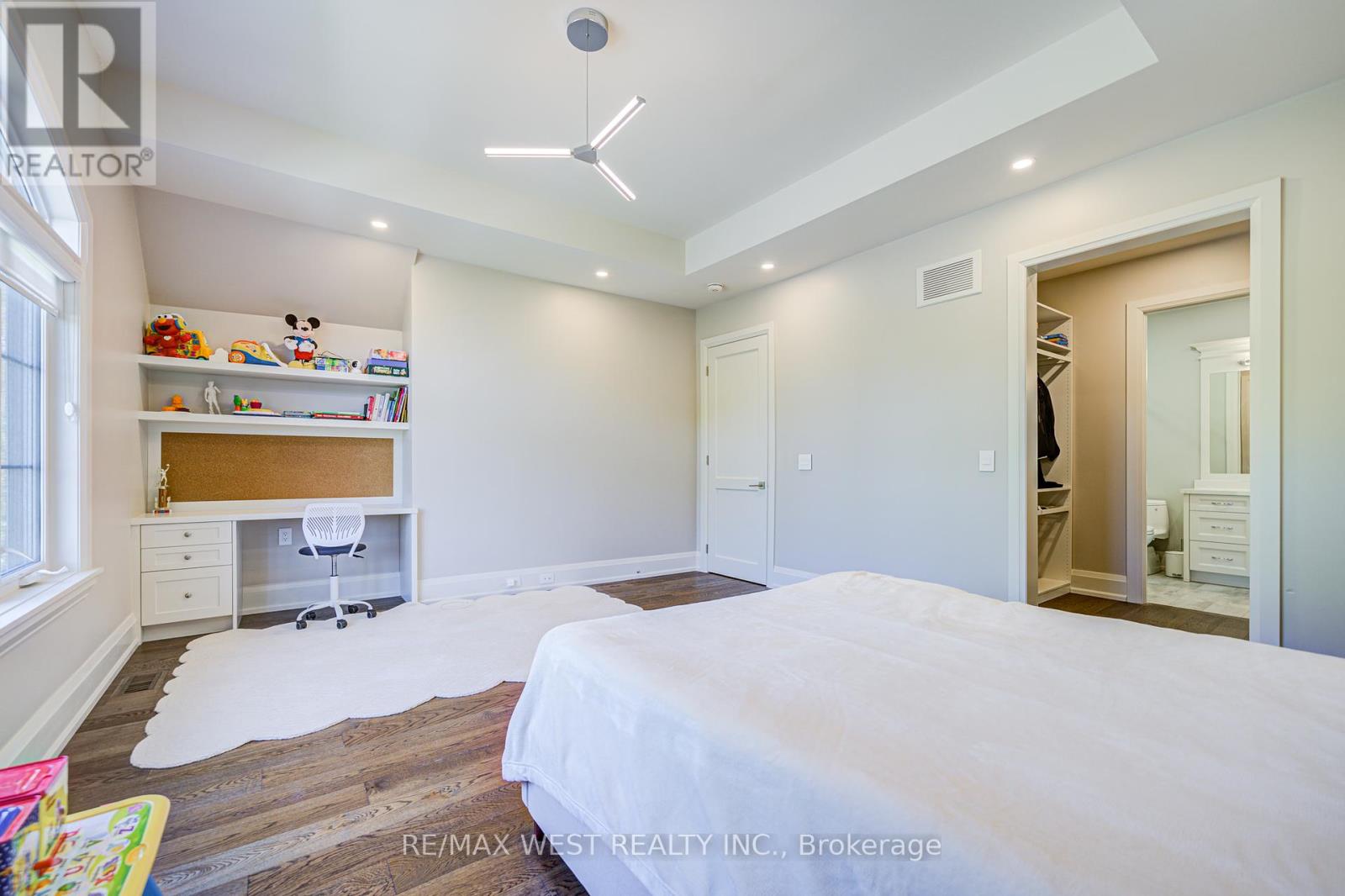 2194 Haygate Crescent, Mississauga, Ontario  L5K 1L5 - Photo 35 - W12147977