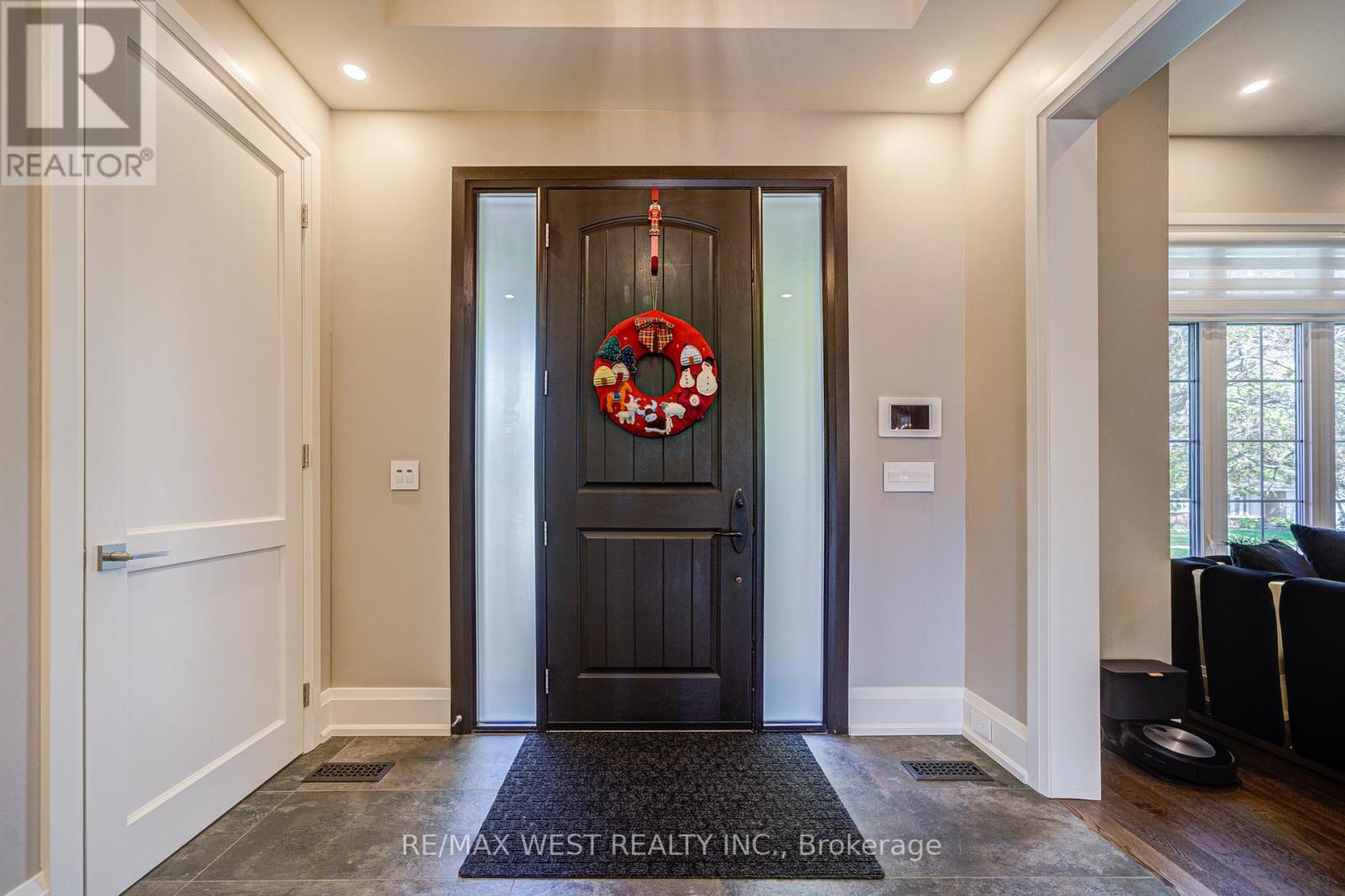 Property at 2194 HAYGATE CRESCENT image 4