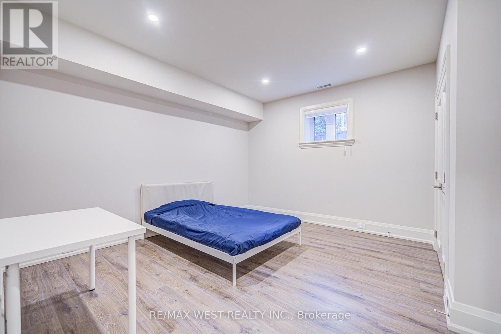 2194 Haygate Crescent, Mississauga, Ontario  L5K 1L5 - Photo 50 - W12147977