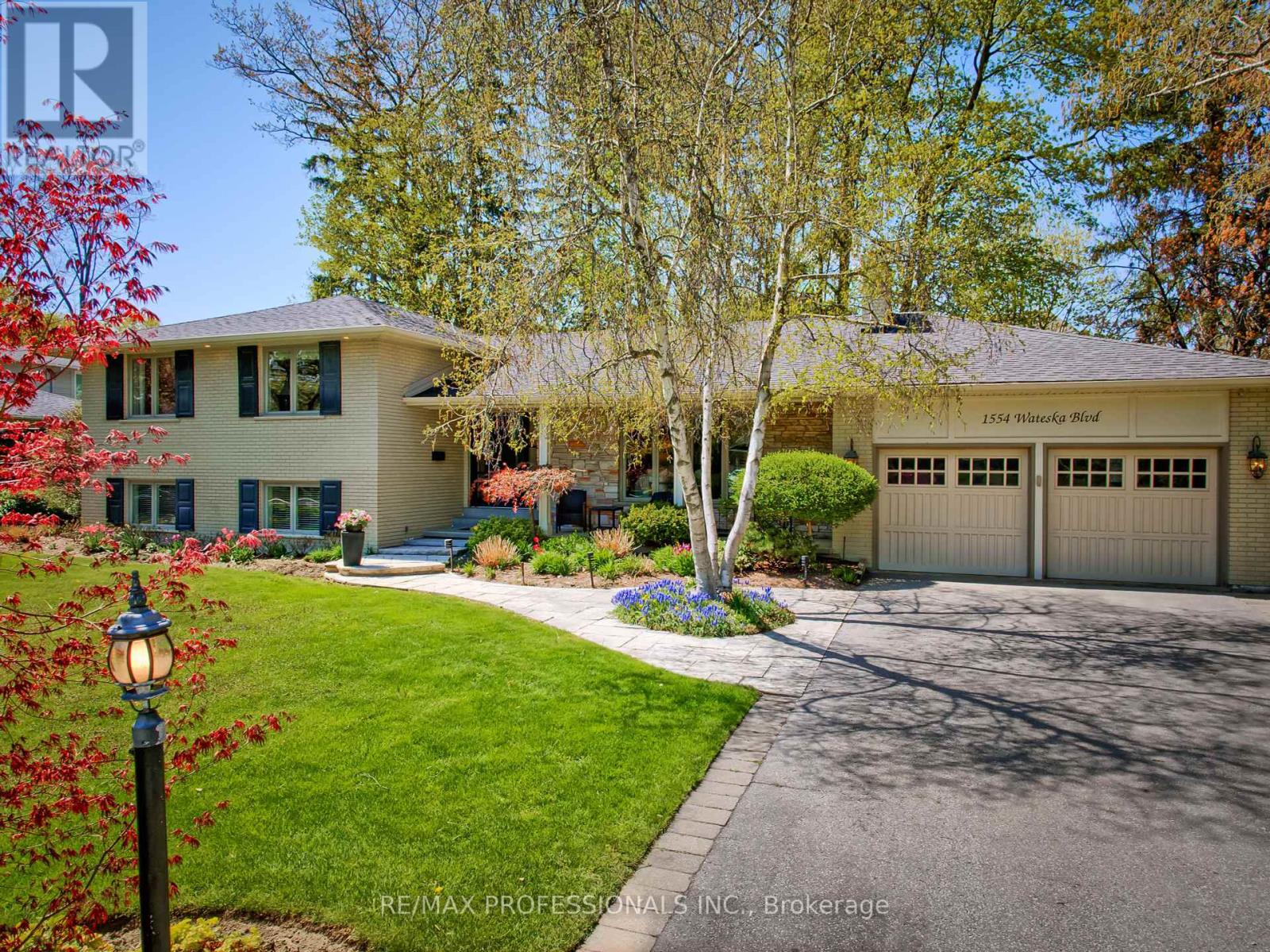 Property at 1554 WATESKA BOULEVARD image 1