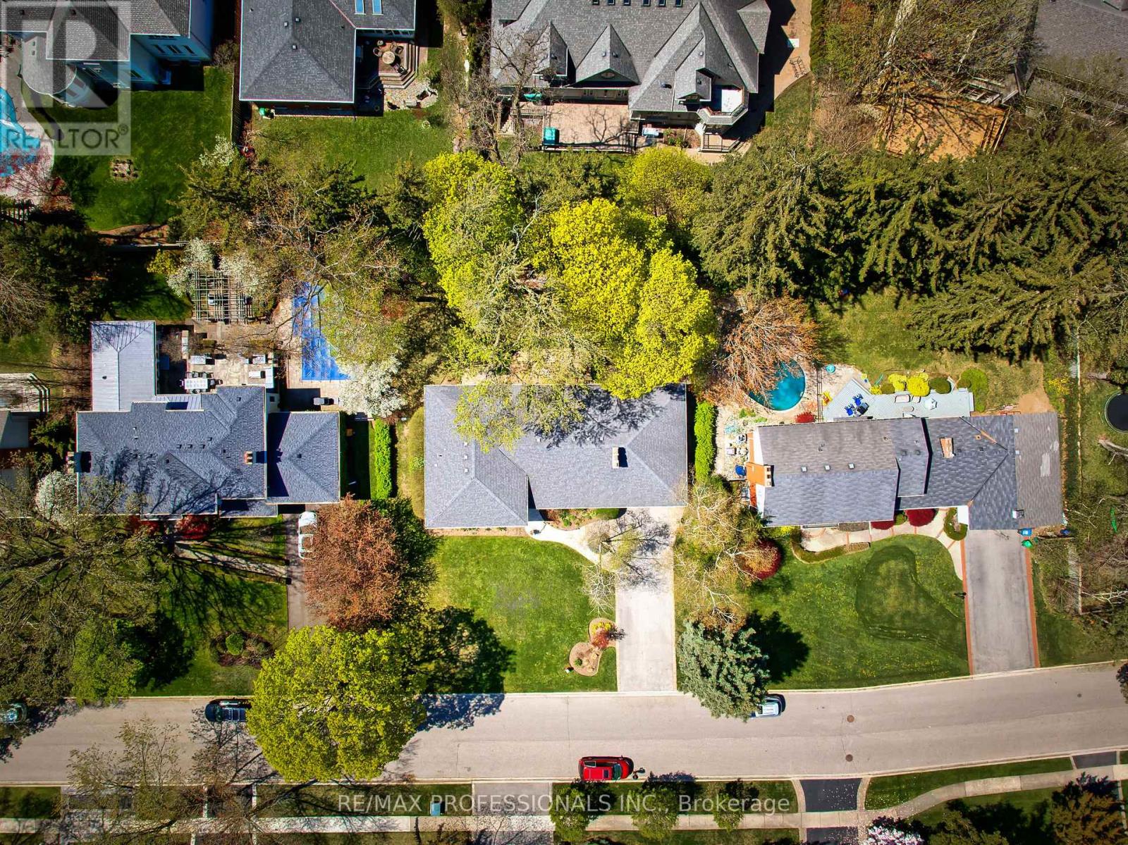 Property at 1554 WATESKA BOULEVARD image 4