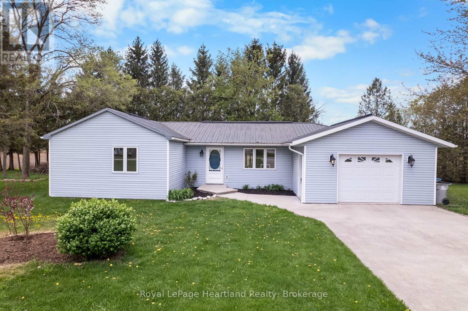 322 Main Street, Central Huron, Ontario  N0M 2H0 - Photo 29 - X12148169