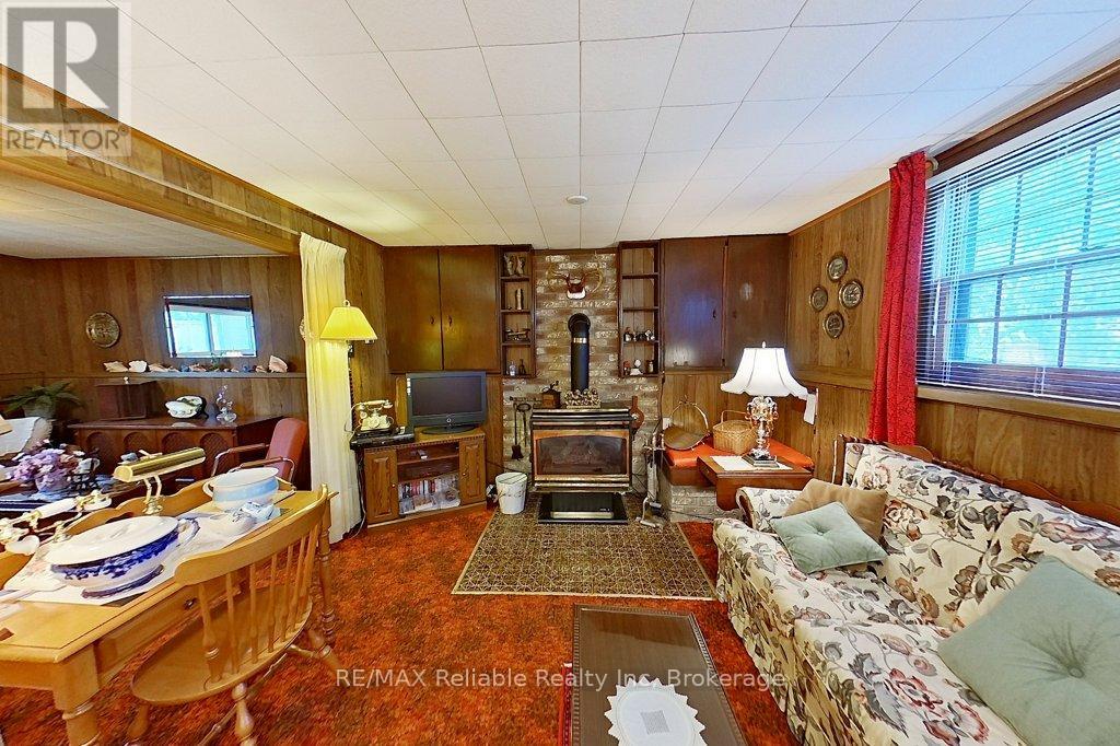 39 Main Street S, Bluewater, Ontario  N0M 1G0 - Photo 22 - X12148185