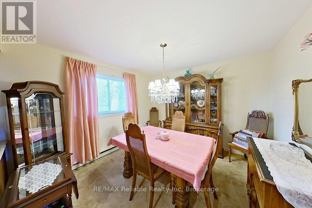 39 Main Street S, Bluewater, Ontario  N0M 1G0 - Photo 8 - X12148185