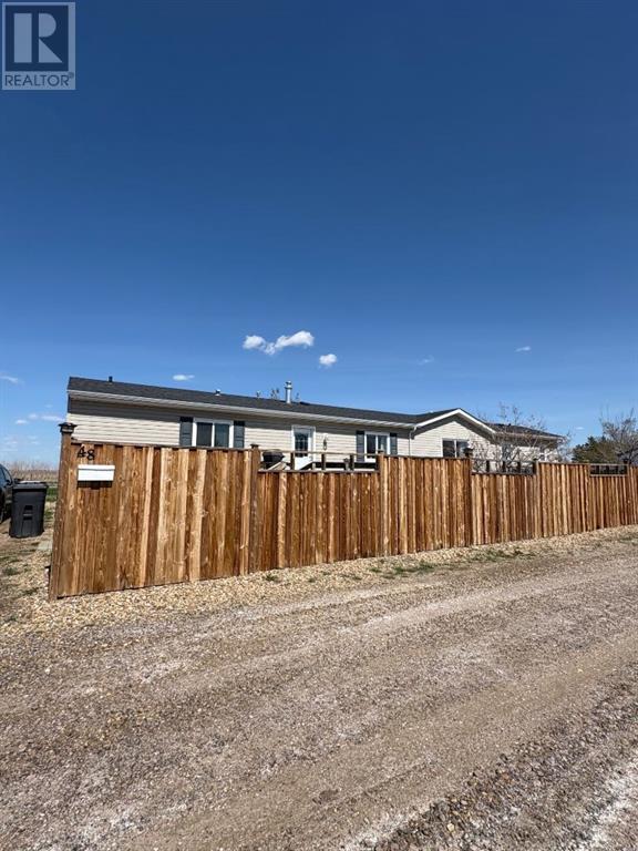348 Brianne Boulevard, Duchess, Alberta  T0J 0Z0 - Photo 2 - A2220131