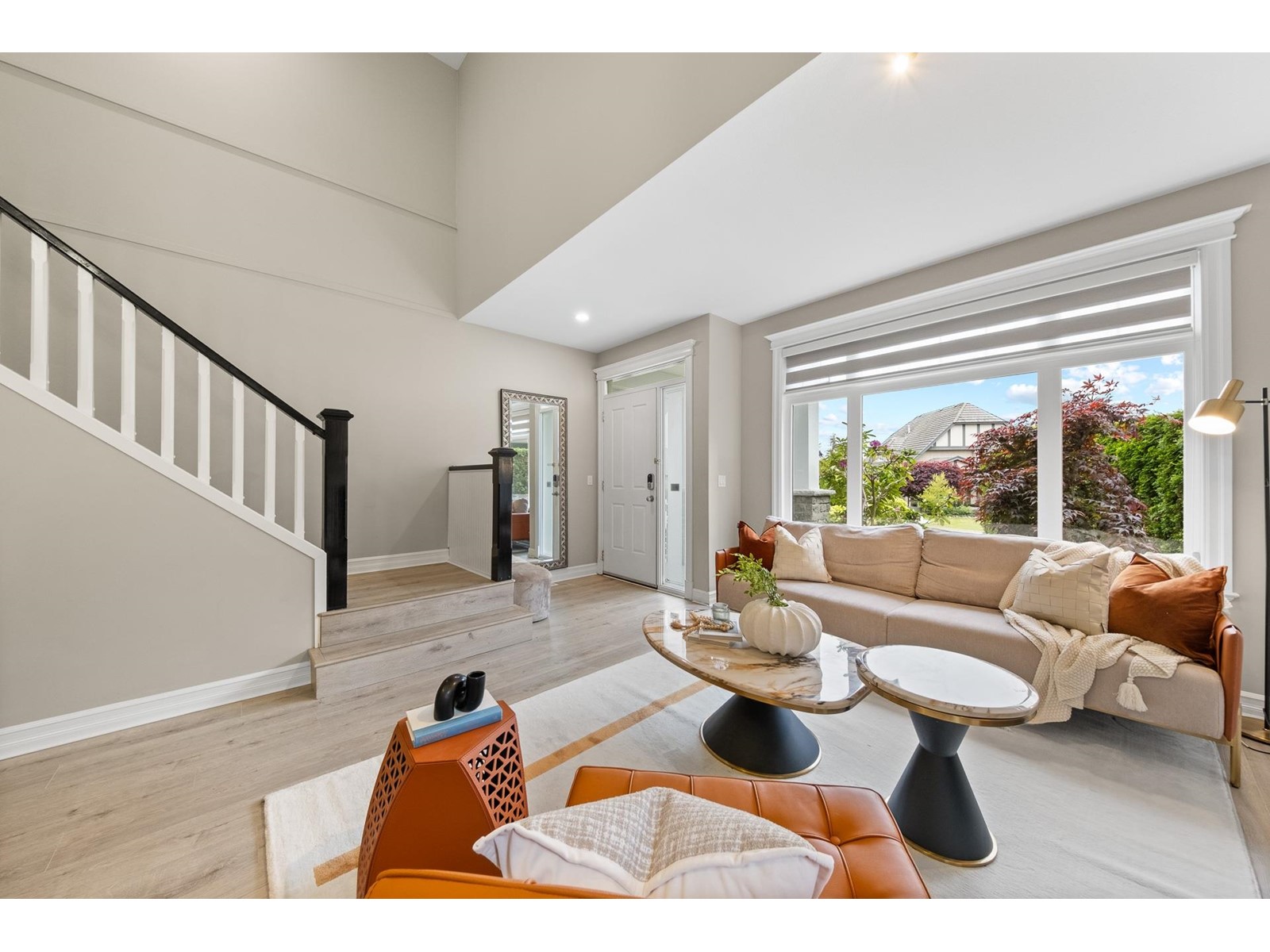 Property at 15460 36A AVENUE image 3