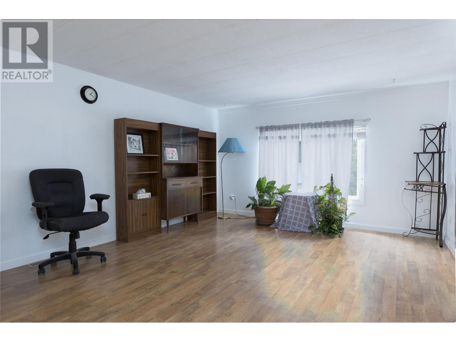 Property at 2065 Boucherie Road Unit# 65 image 3