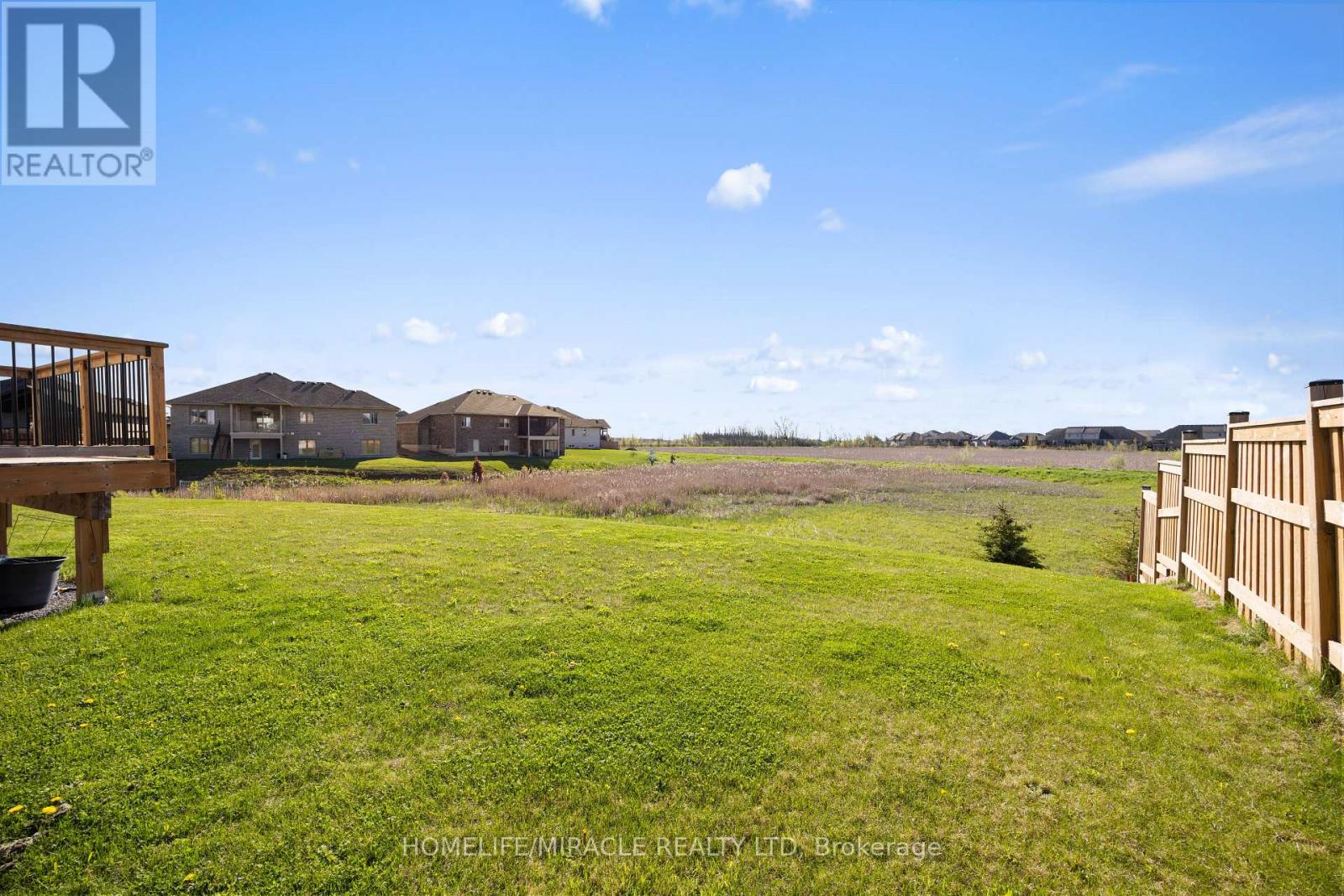 Property at 15 MAVETY COURT image 3