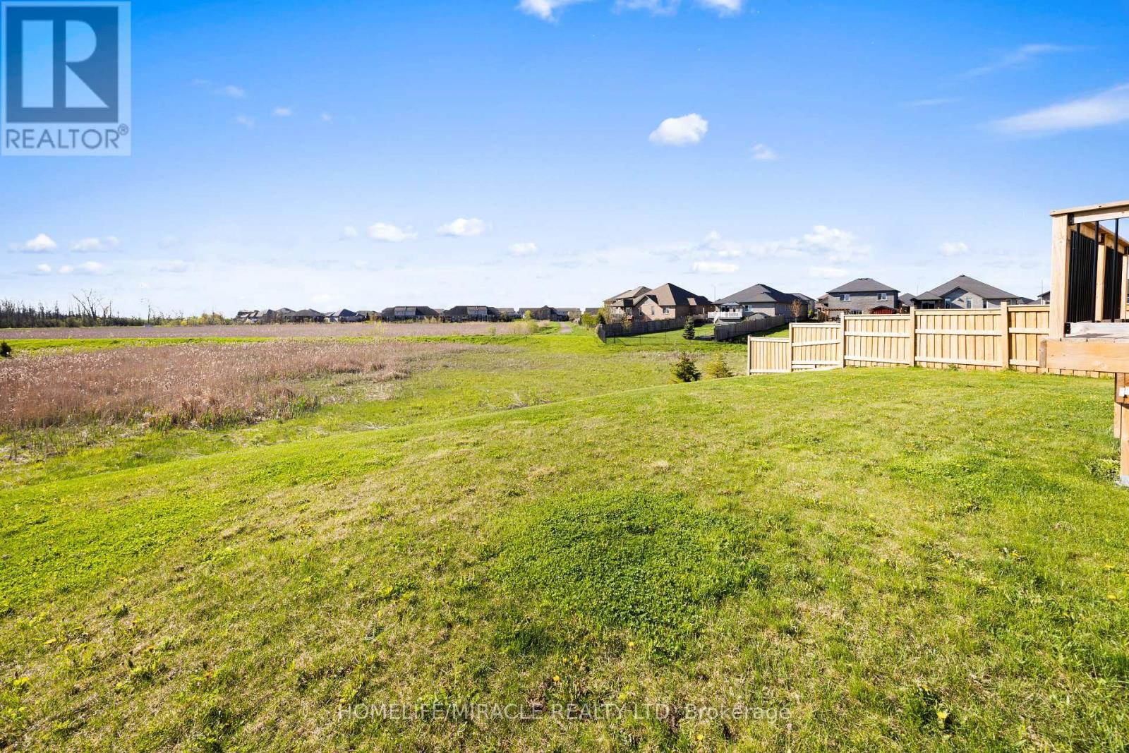 Property at 15 MAVETY COURT image 5