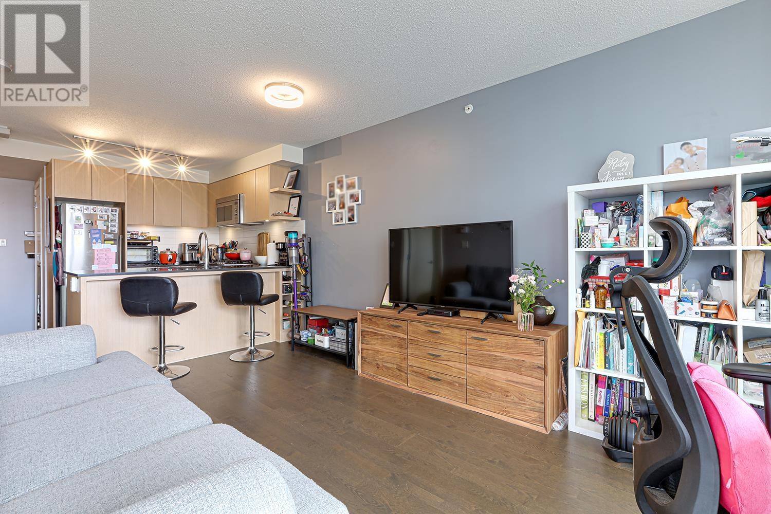 Listing Picture 6 of 23 : 1202 7733 FIRBRIDGE WAY, Richmond / 烈治文 - 魯藝地產 Yvonne Lu Group - MLS Medallion Club Member