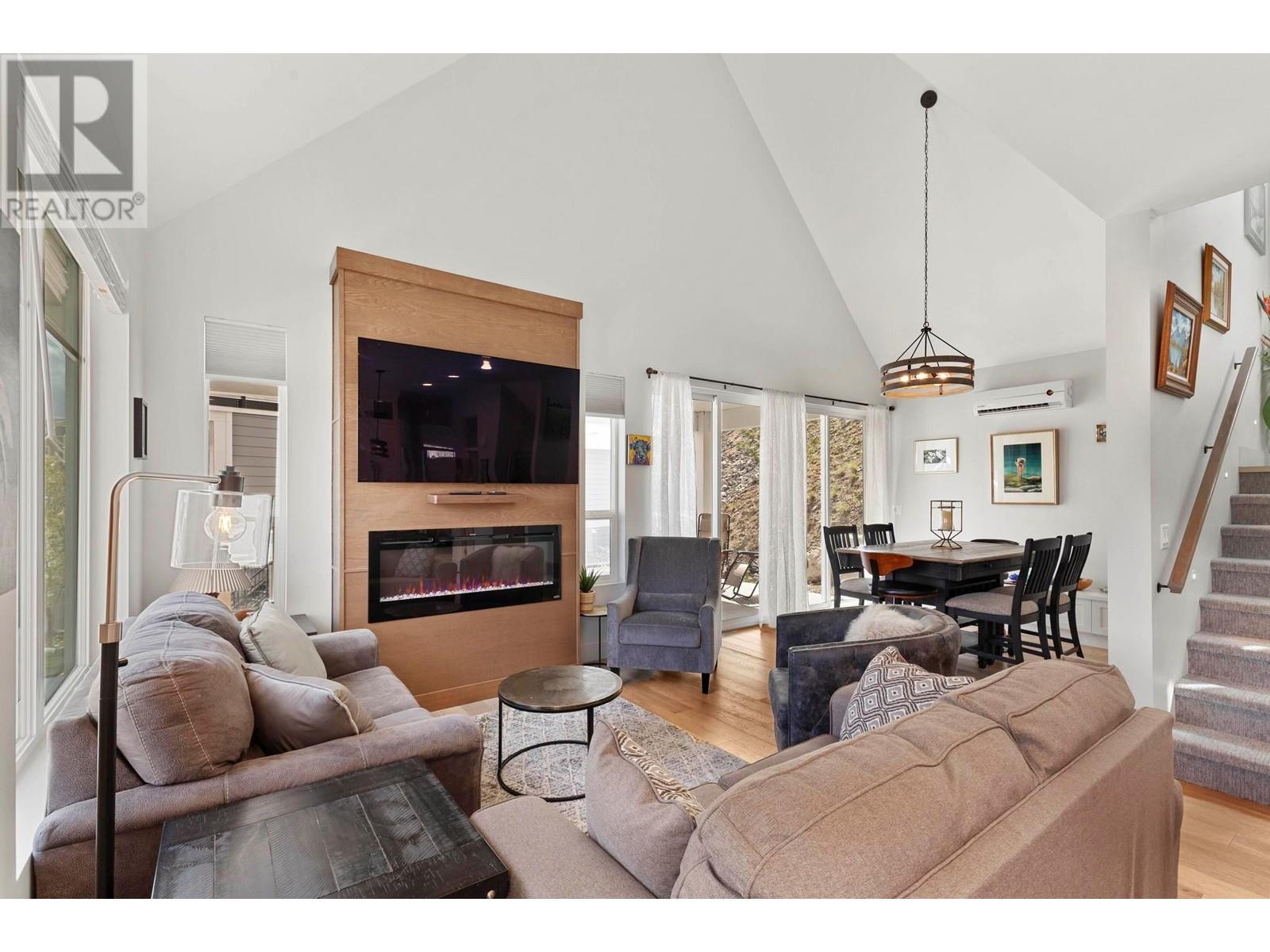 6749 La Palma Loop, Kelowna, British Columbia  V1Z 3R8 - Photo 6 - 10347570