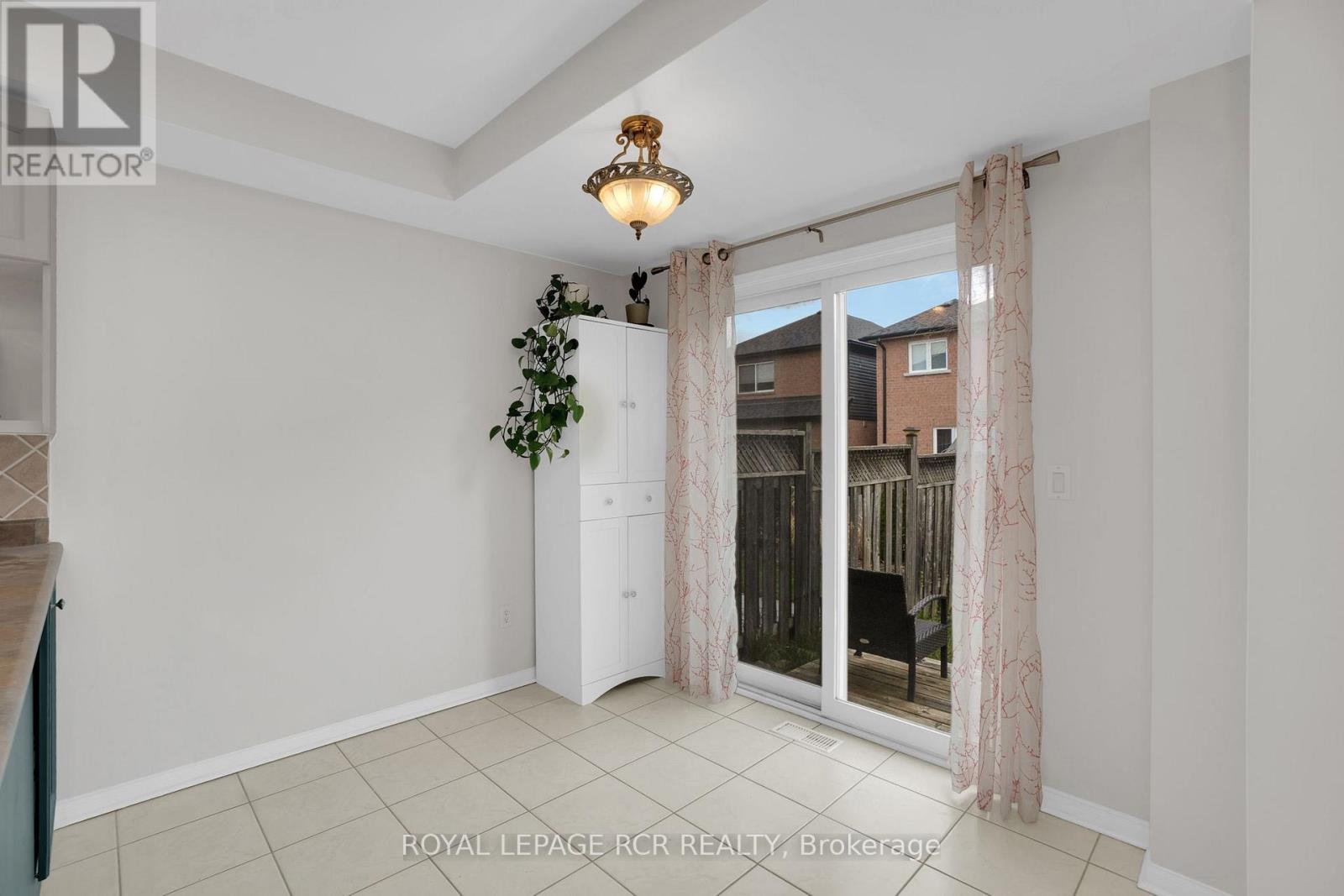 13 Queensland Crescent, Caledon, Ontario  L7E 2E1 - Photo 10 - W12128080