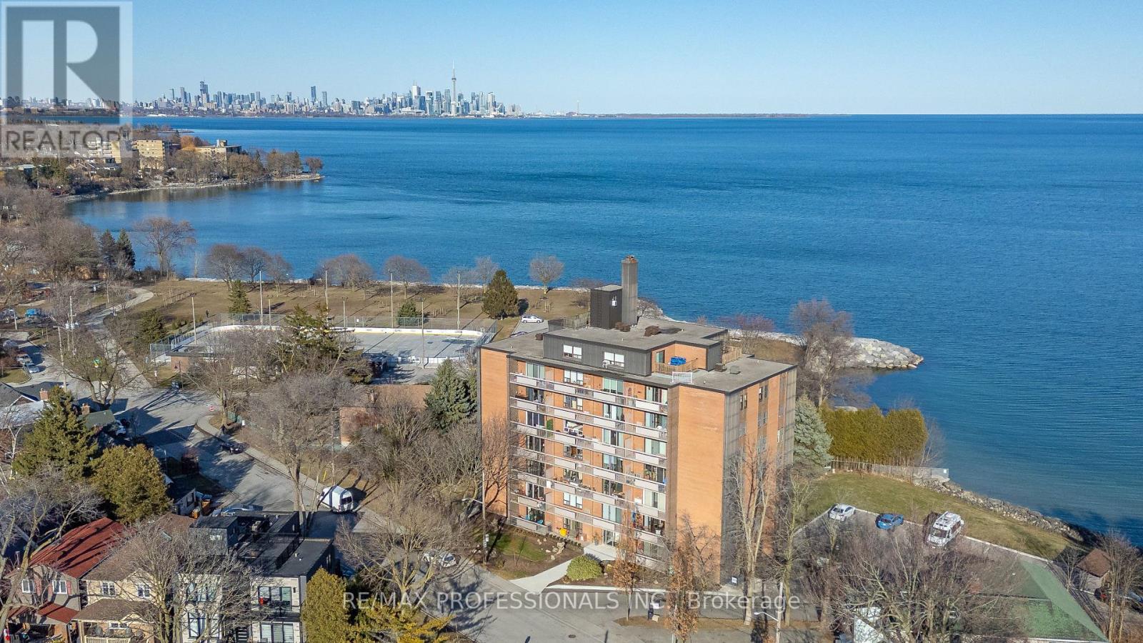 501 - 41 Lake Shore Drive, Toronto, Ontario  M8V 1Z3 - Photo 3 - W12058216