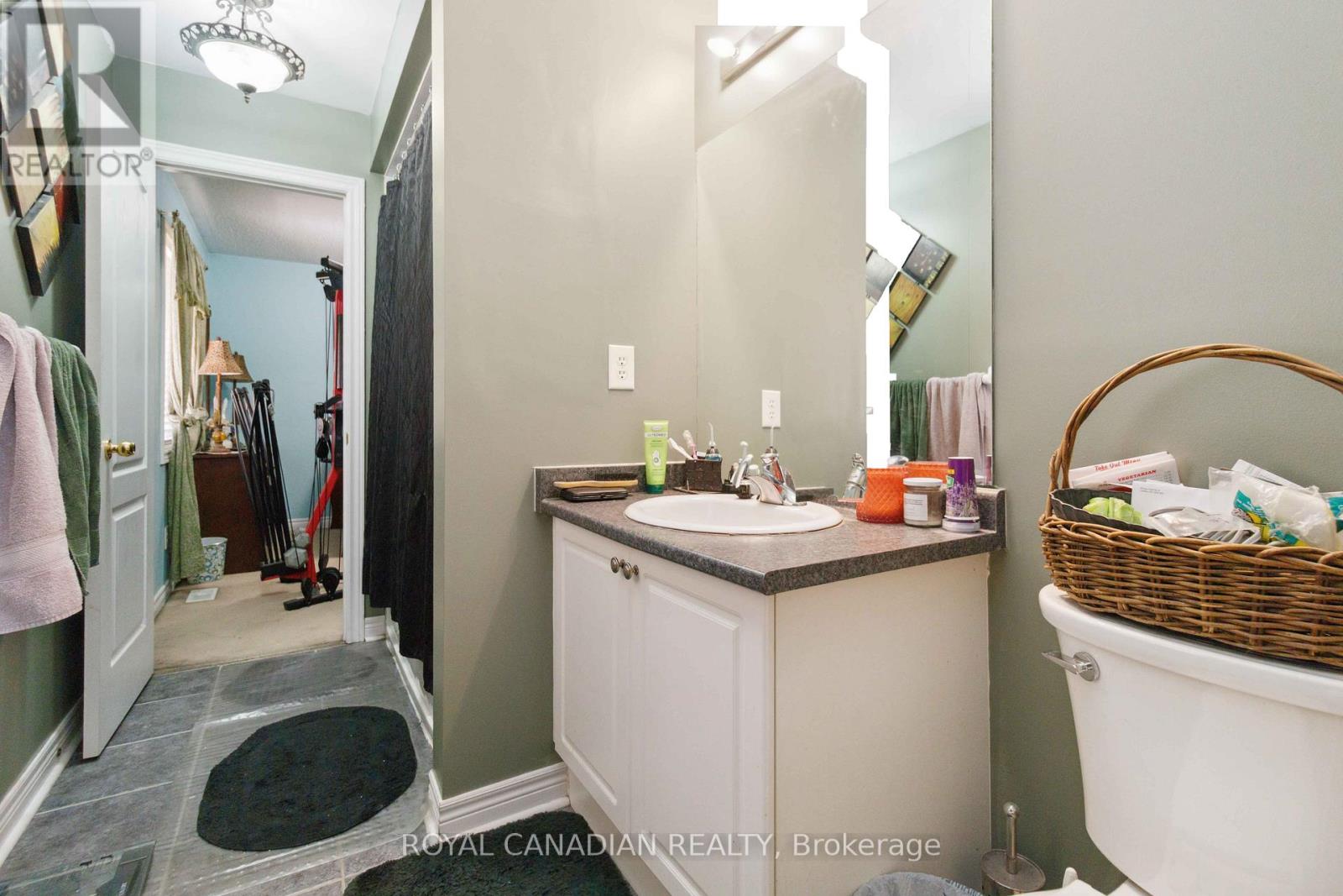 24 Powell Drive, Brampton, Ontario  L6R 0L1 - Photo 34 - W12148059