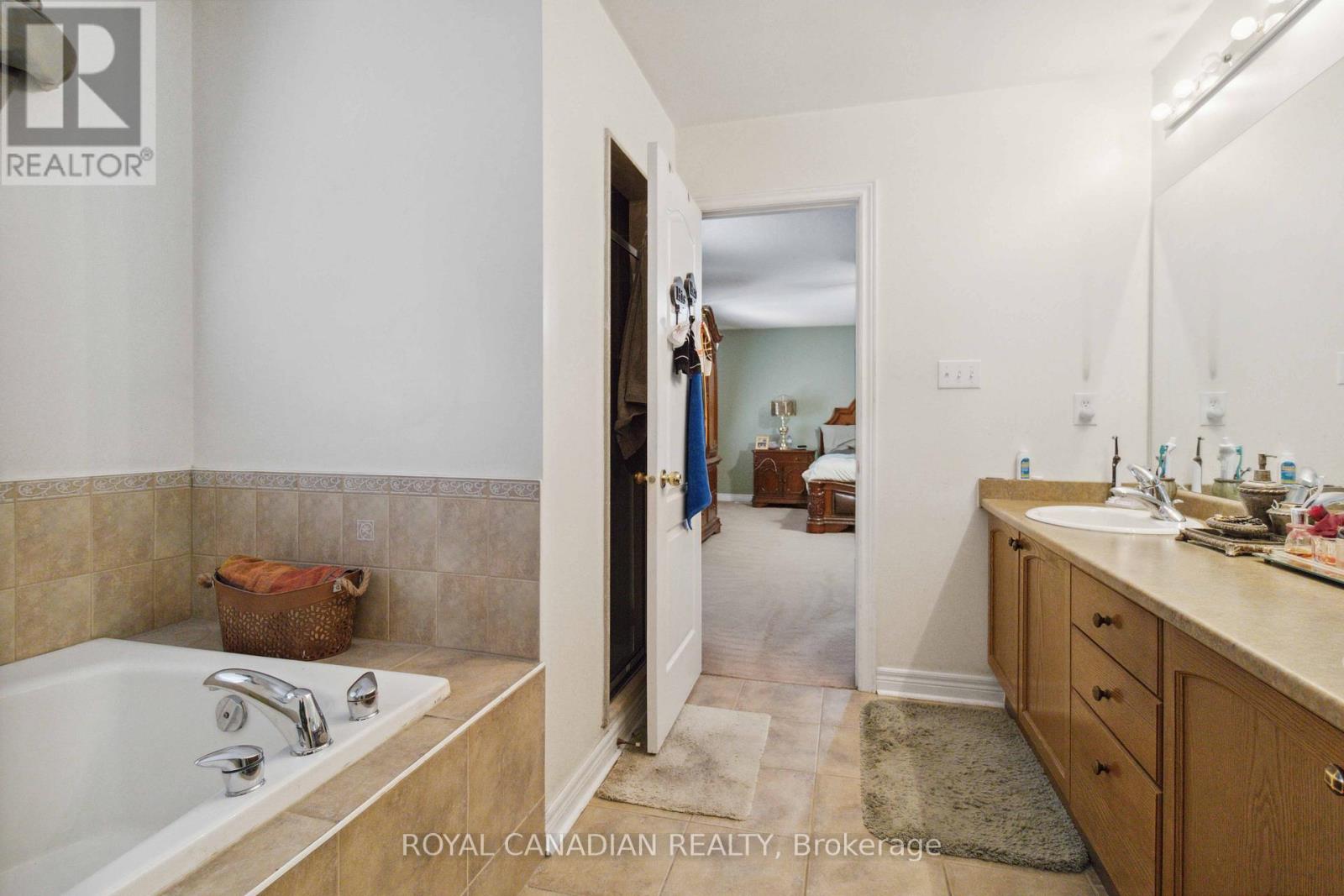 24 Powell Drive, Brampton, Ontario  L6R 0L1 - Photo 24 - W12148059