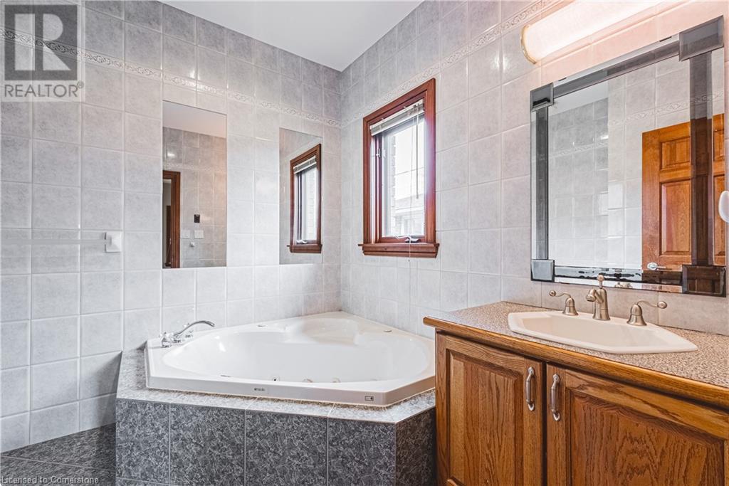 388 Hemlock Avenue, Stoney Creek, Ontario  L8E 2E1 - Photo 28 - 40728817
